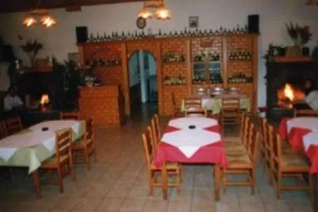 Restaurant/places to eat in Hani Zemenou