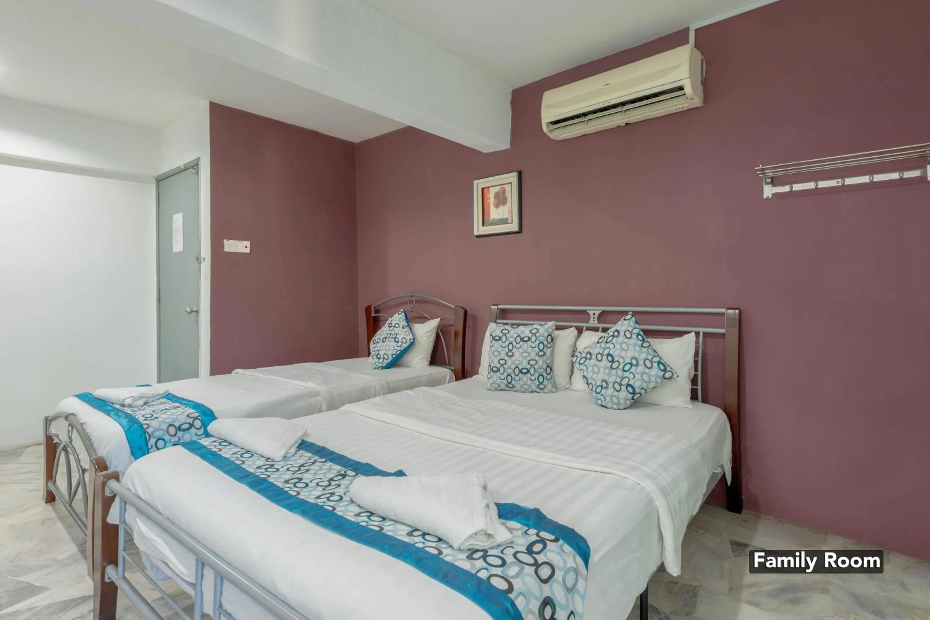 OYO 89874 Gs Golden Star Hotel