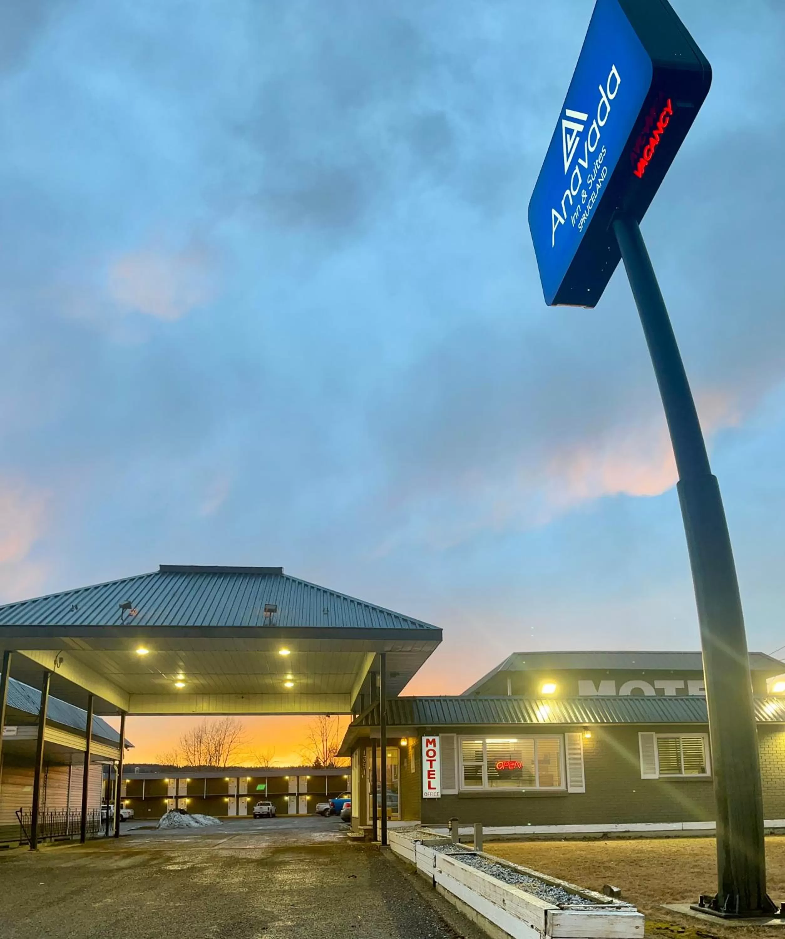 Facade/entrance in Anavada Inn & Suites - Prince George