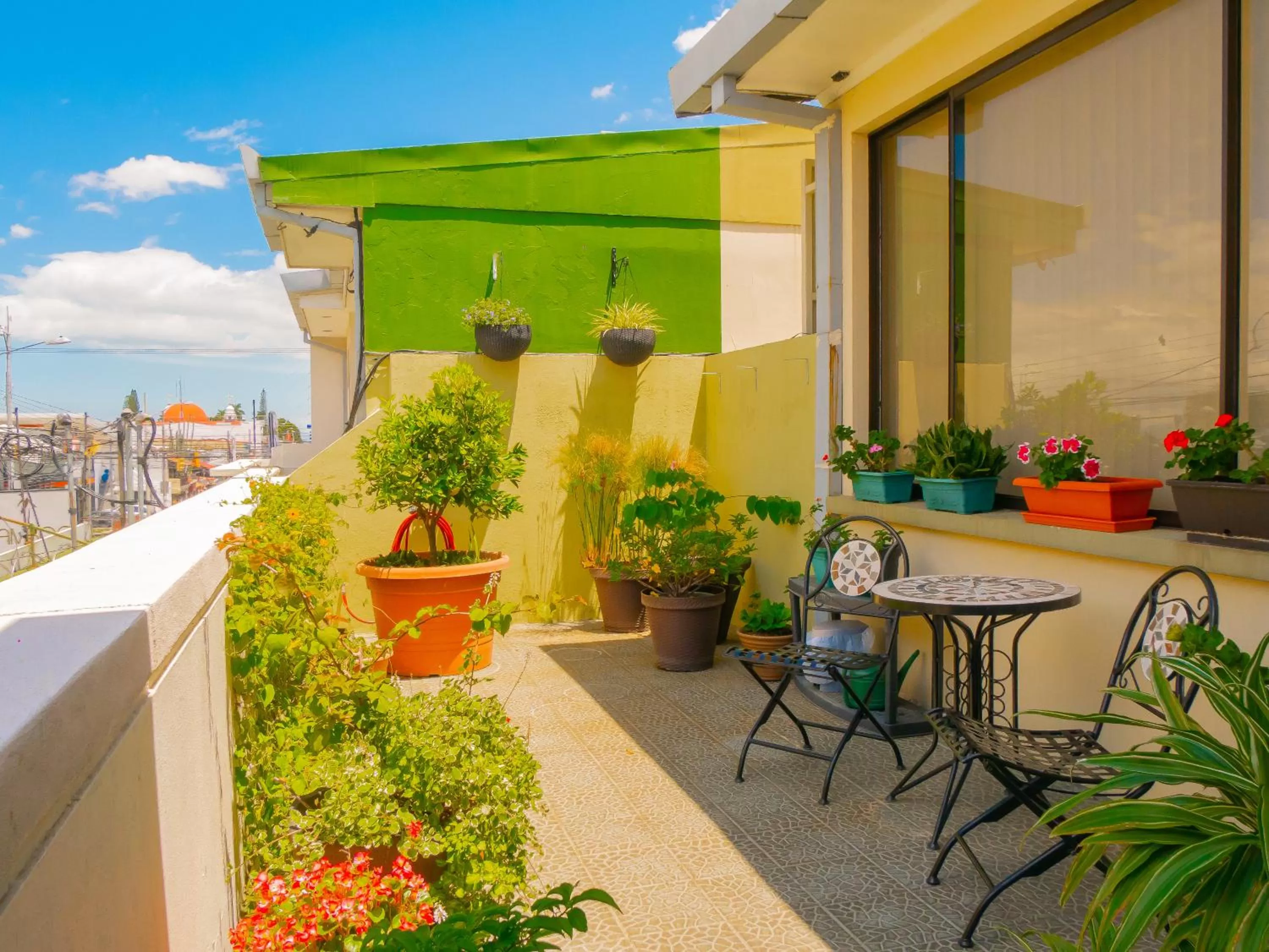 Property building in Hotel Bamboo Aeropuerto