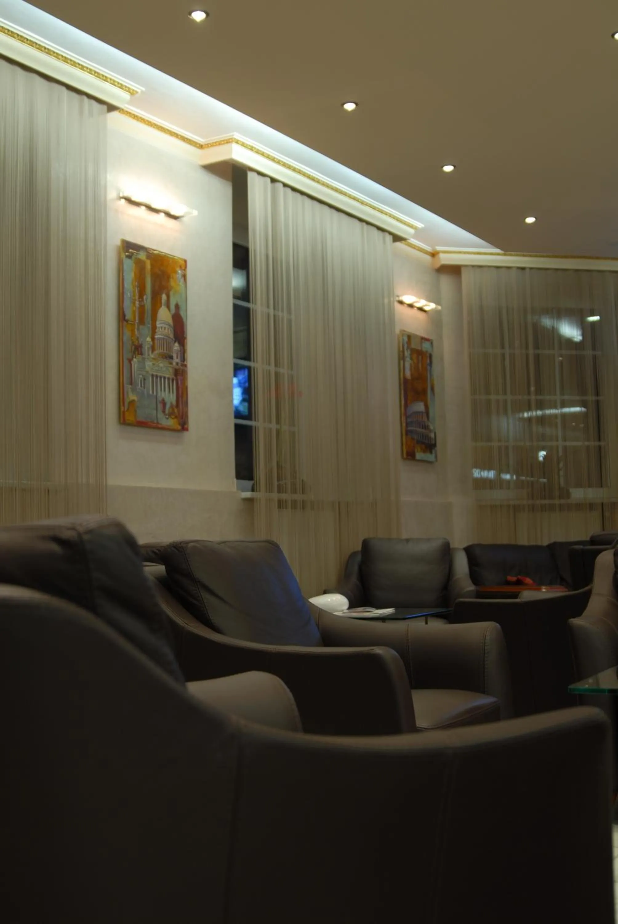 Lobby or reception in Atomis Hotel Düsseldorf City