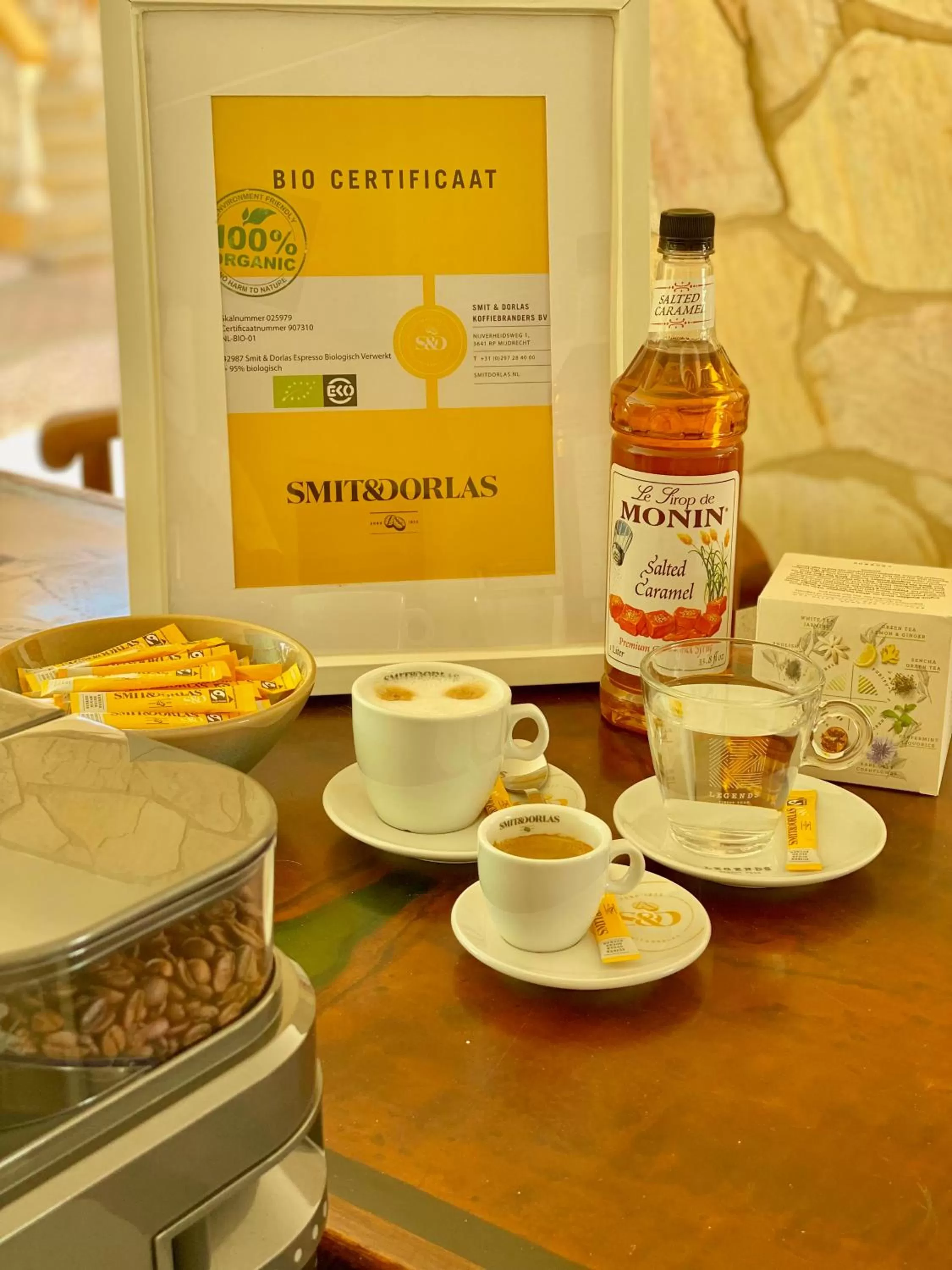 Lounge or bar in Montana Eco Resort