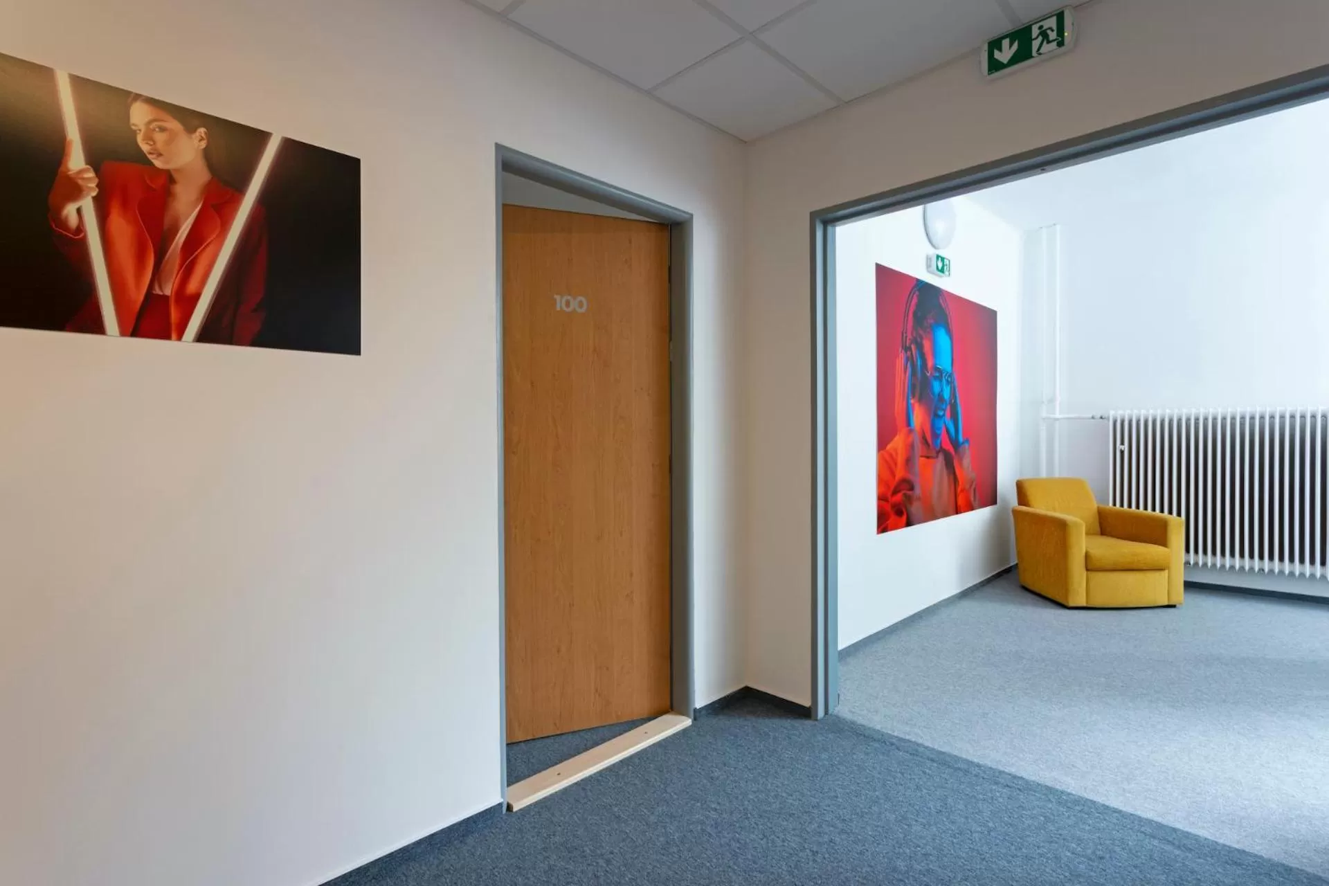 Area and facilities, TV/Entertainment Center in Hotel ATLAS