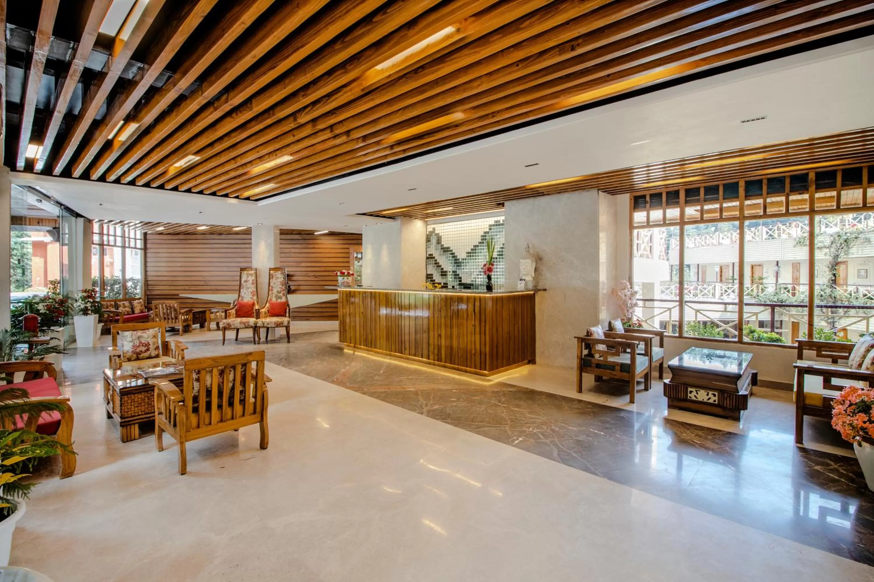 Restaurant/Places to Eat in Snow Valley Resorts & Spa Manali