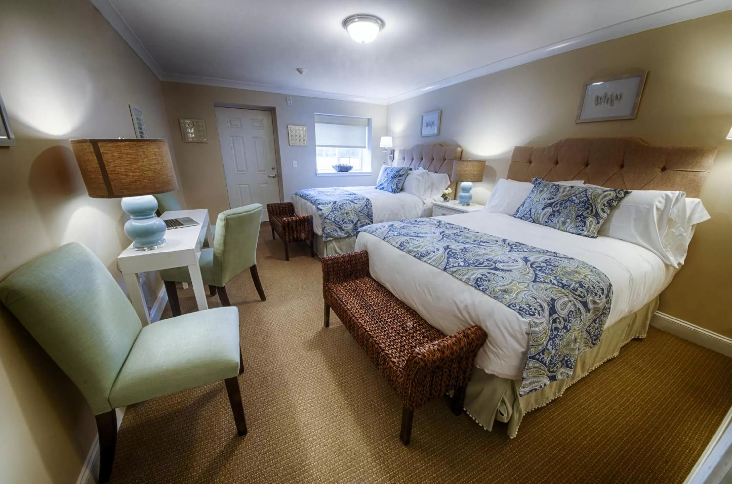 Photo of the whole room in The Inn At Ring's Island