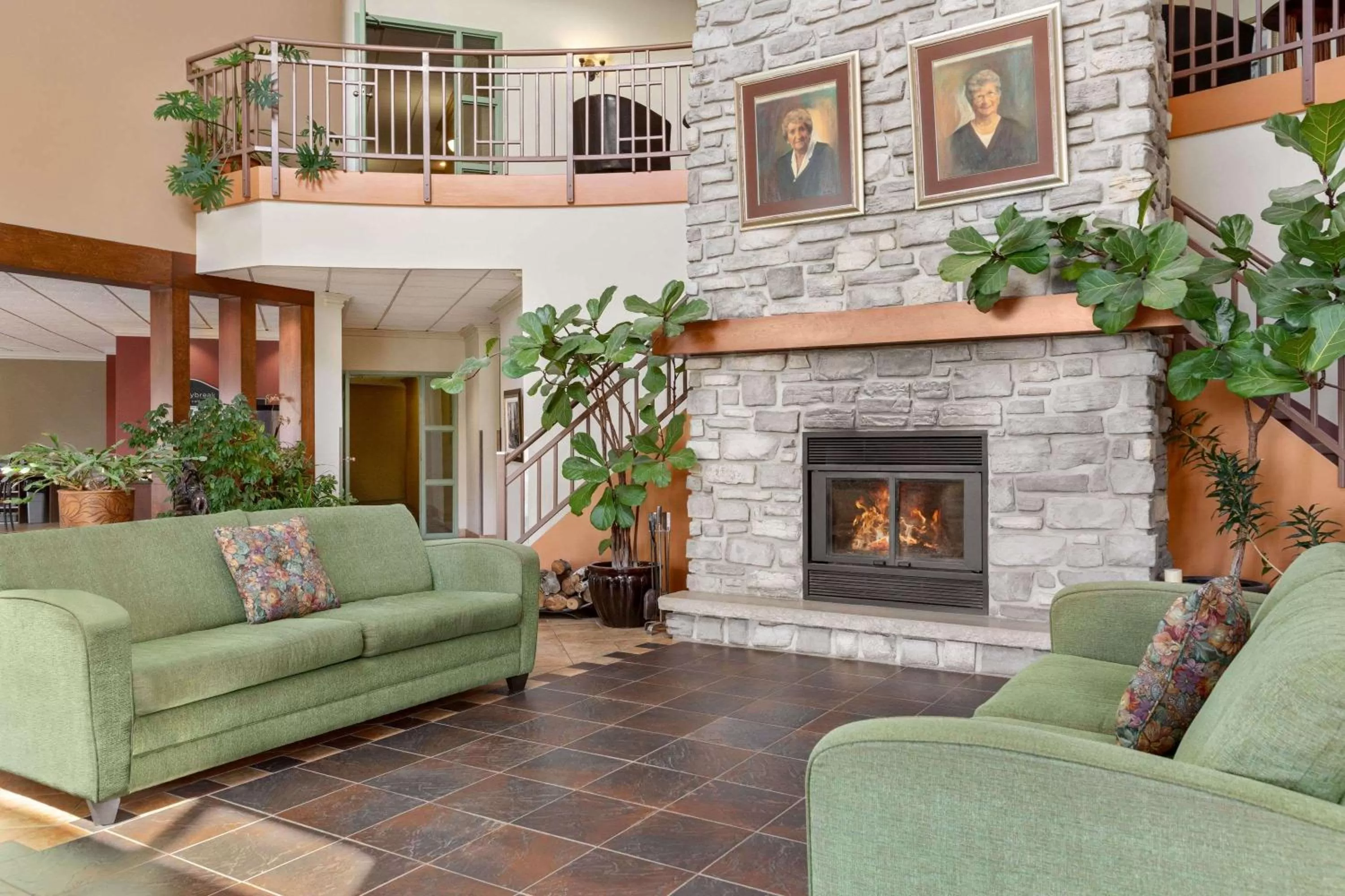 Lobby or reception in Days Inn by Wyndham Montmagny