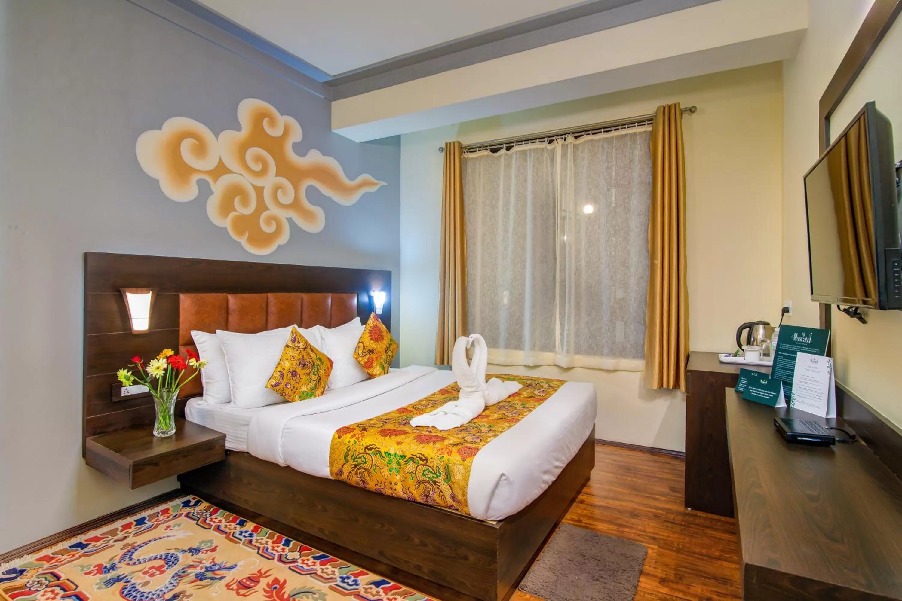 Bedroom, Bed in Muscatel Grand Silkroute - 300 Mts from MG Marg