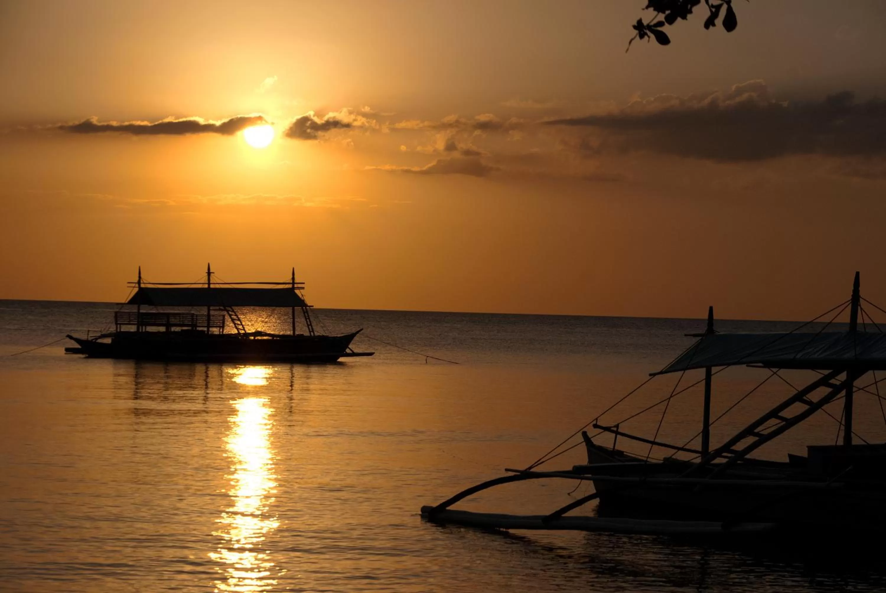 Beach in Easy Diving and Beach Resort