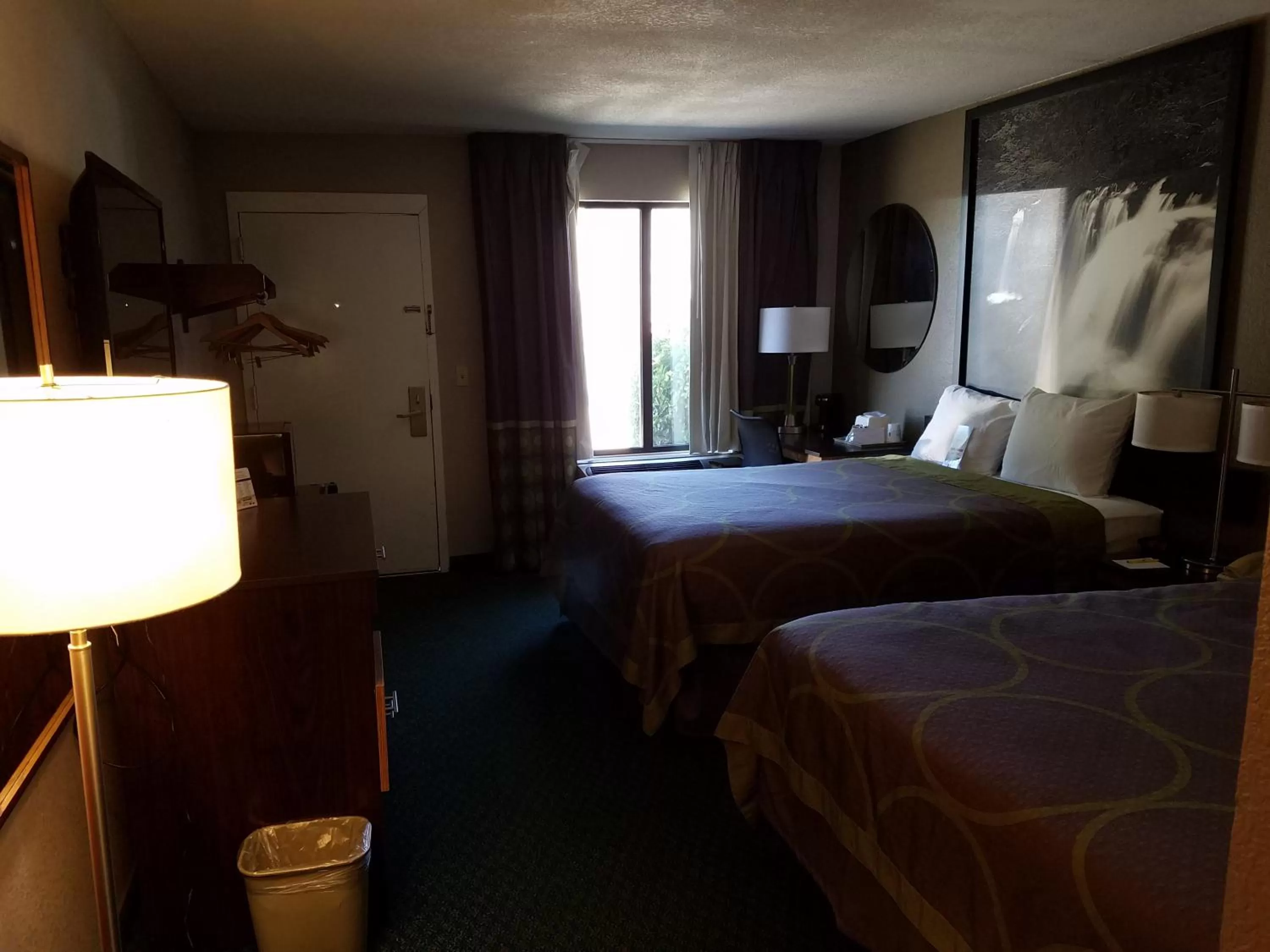 Bedroom, Bed in Super 8 by Wyndham Bentonville