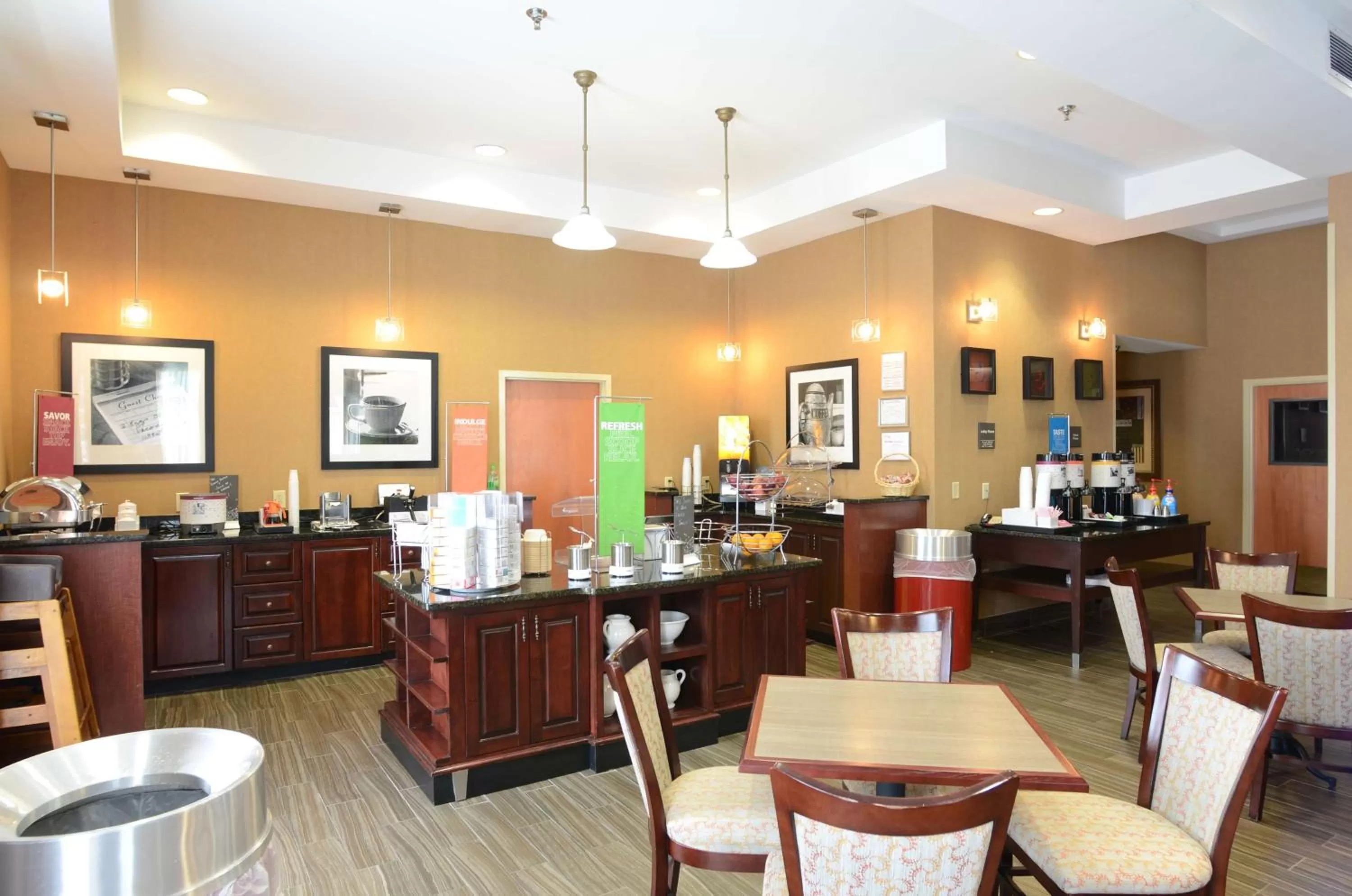Restaurant/places to eat in Hampton Inn Vidalia