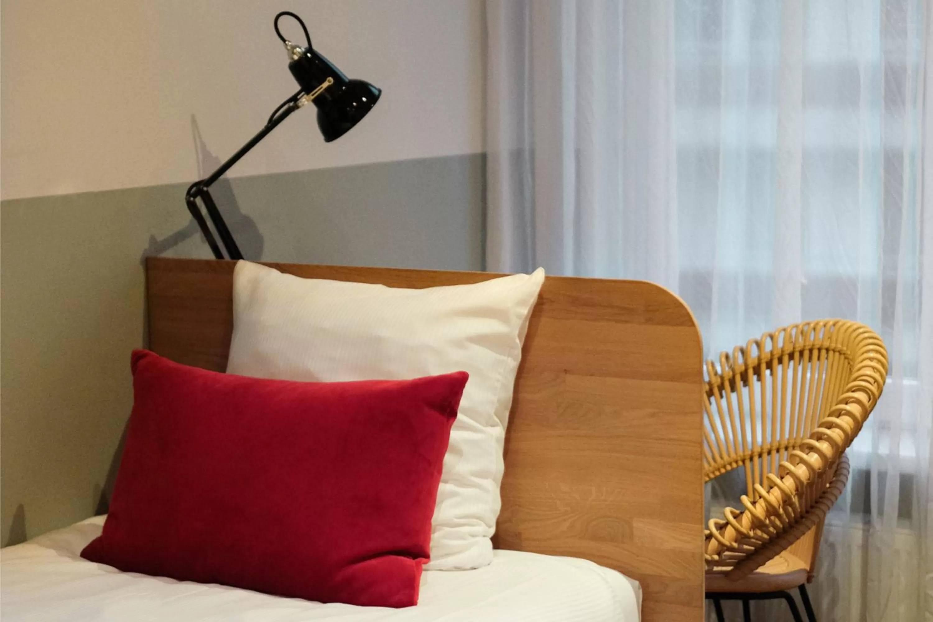 Bed in Two Brothers Noordwijk Beach