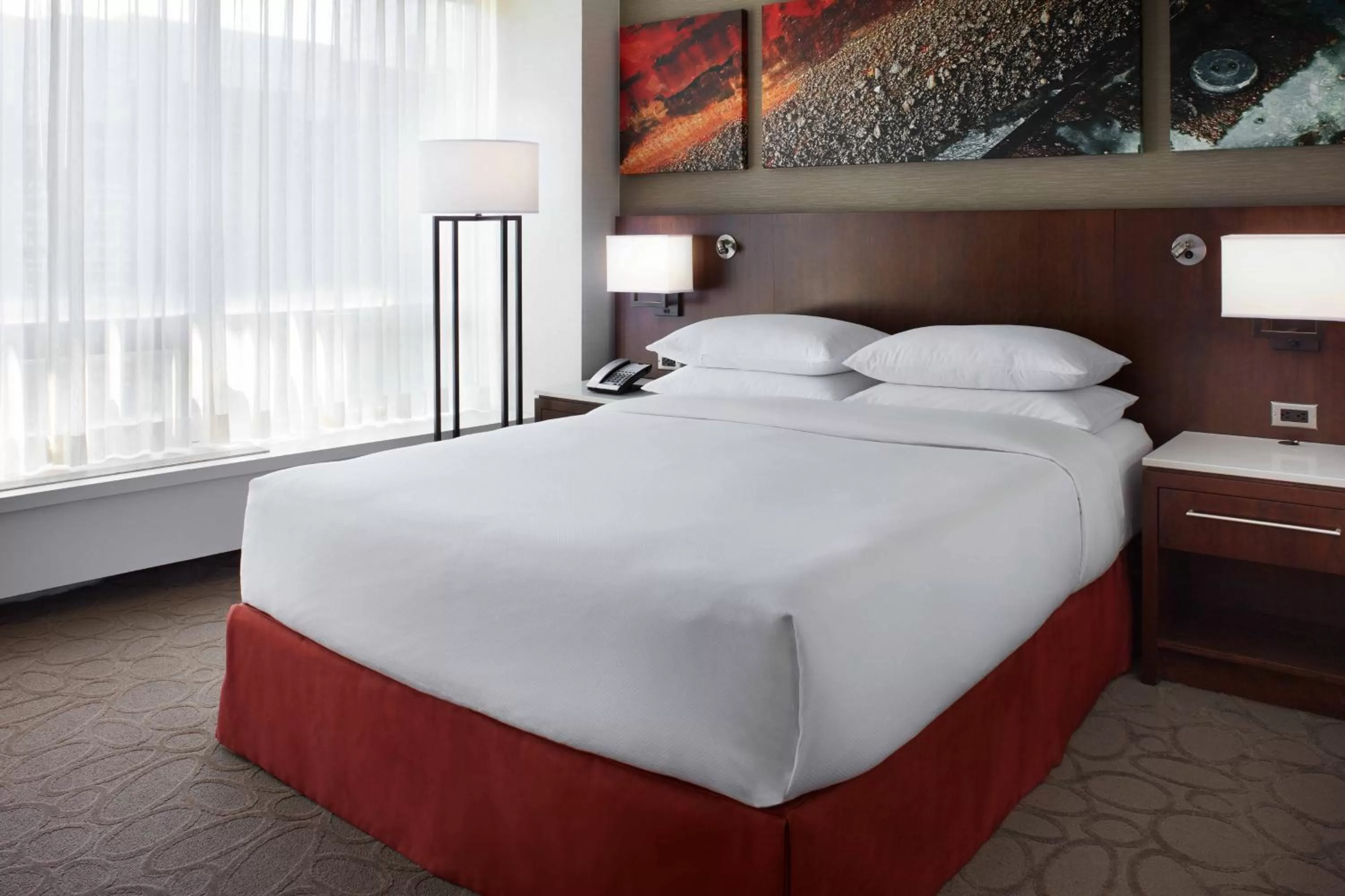 Deluxe One-Bedroom Suite in Delta Hotels by Marriott Ottawa City Centre