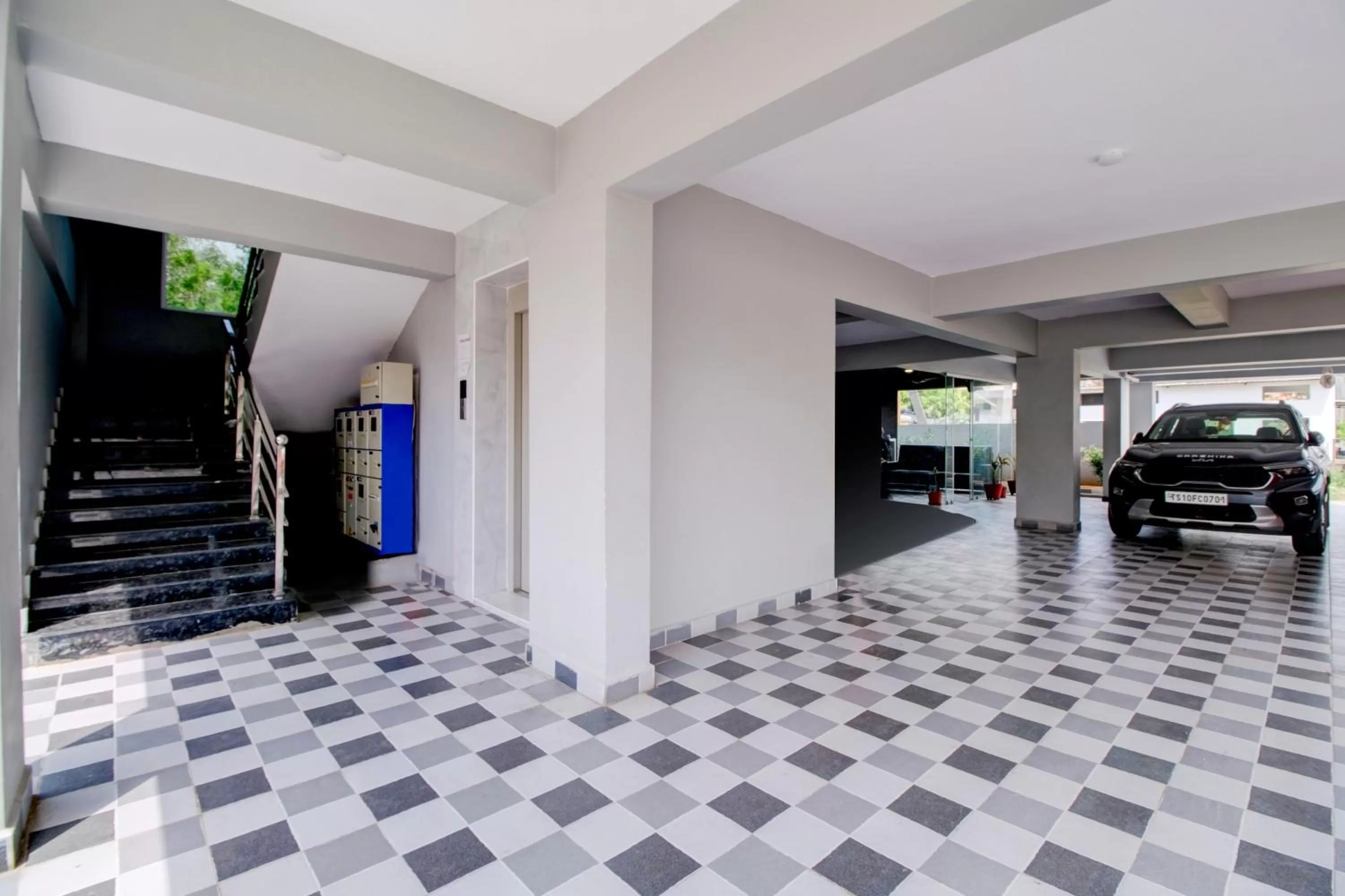 Super Hotel O CJ Pride