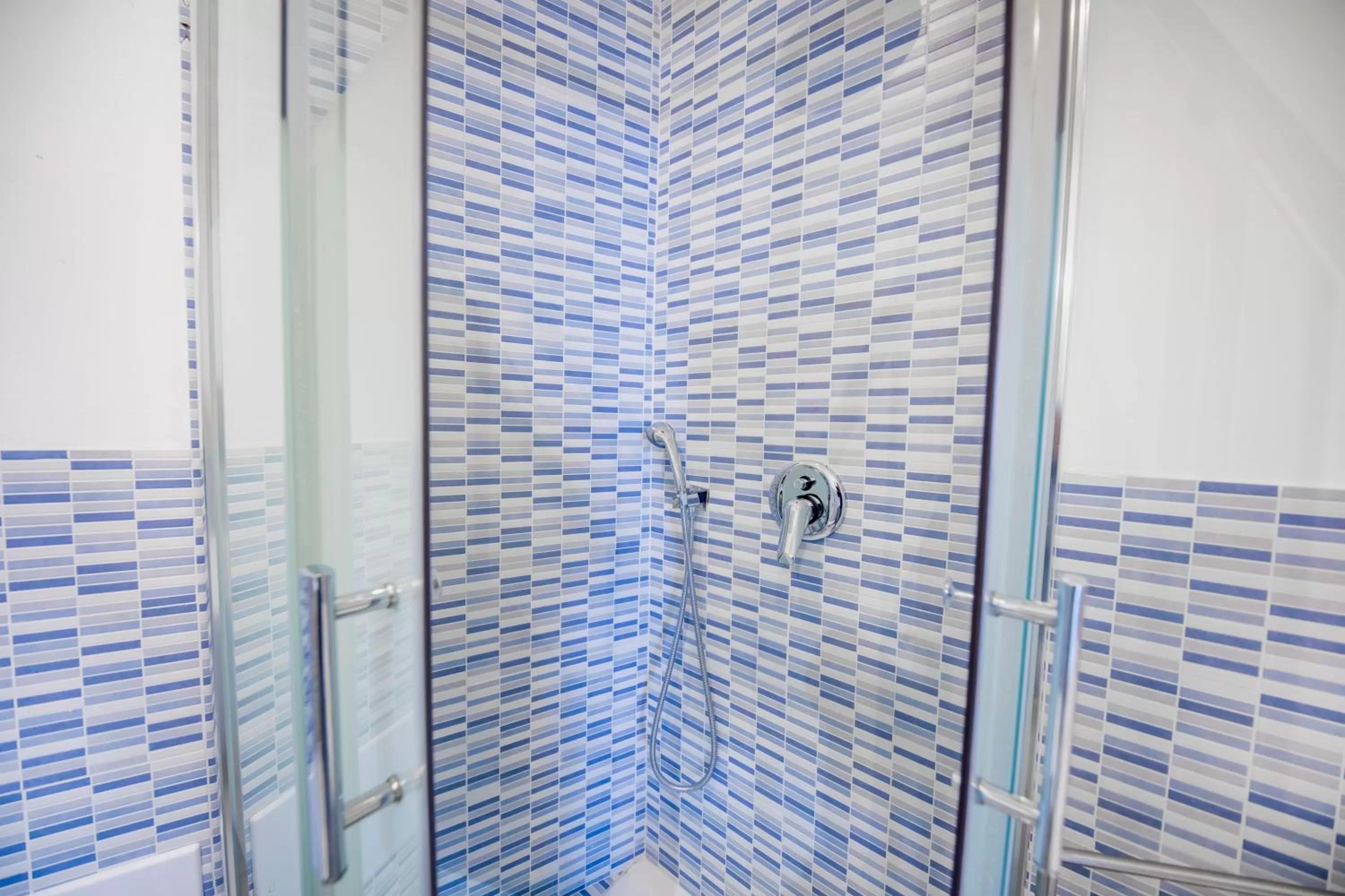 Shower in Borgo Marino Suite B&B