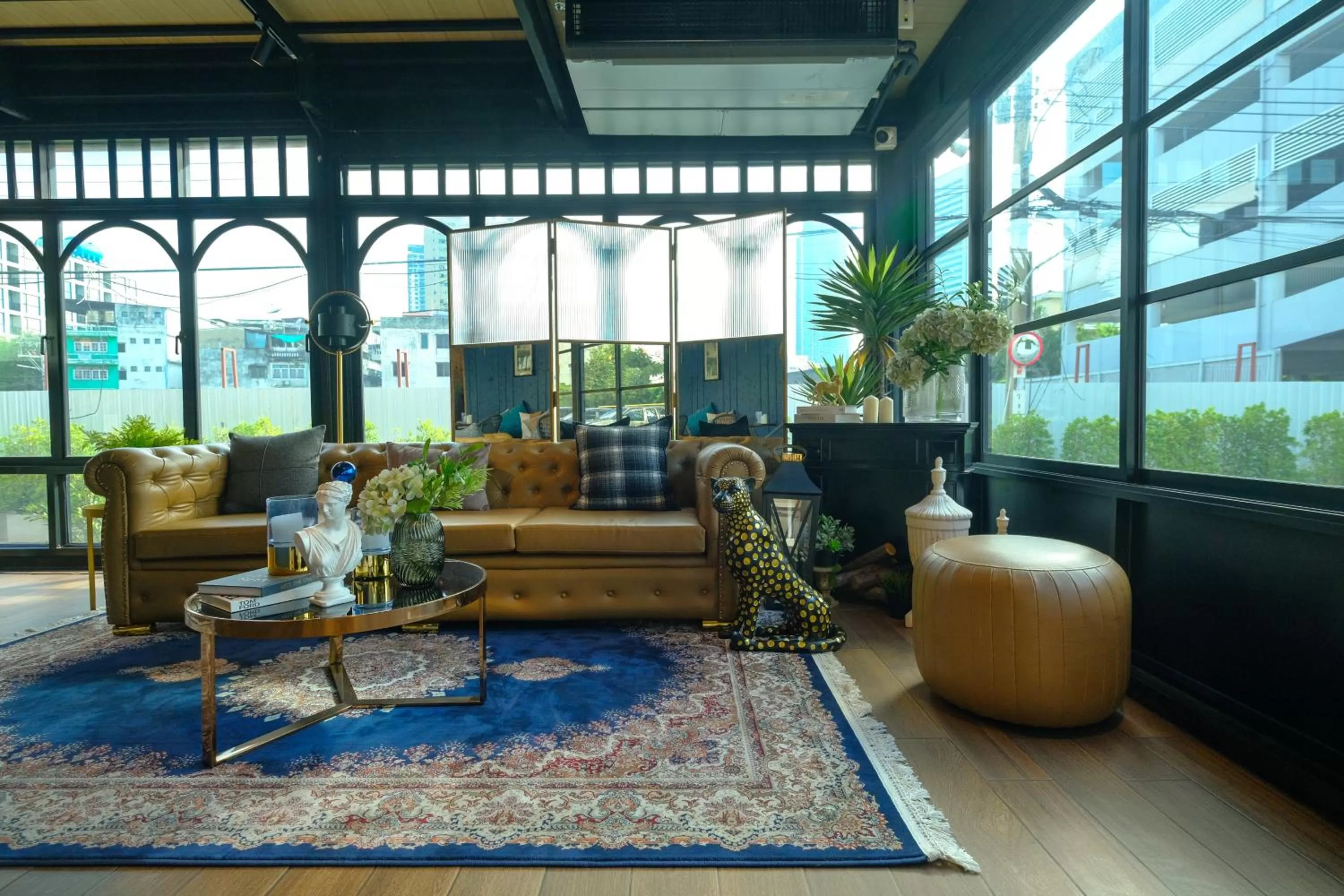 Seating area in U Sabai Hotel Bangkok