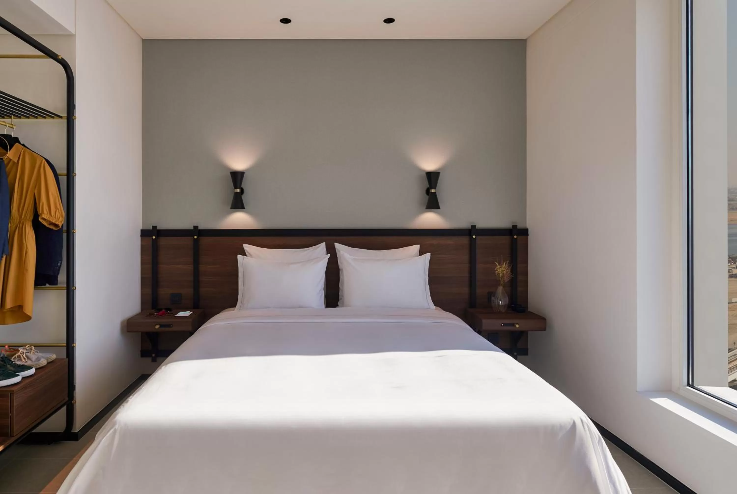 Bed in FORM Hotel Al Jaddaf, Dubai, a Member of Design Hotels