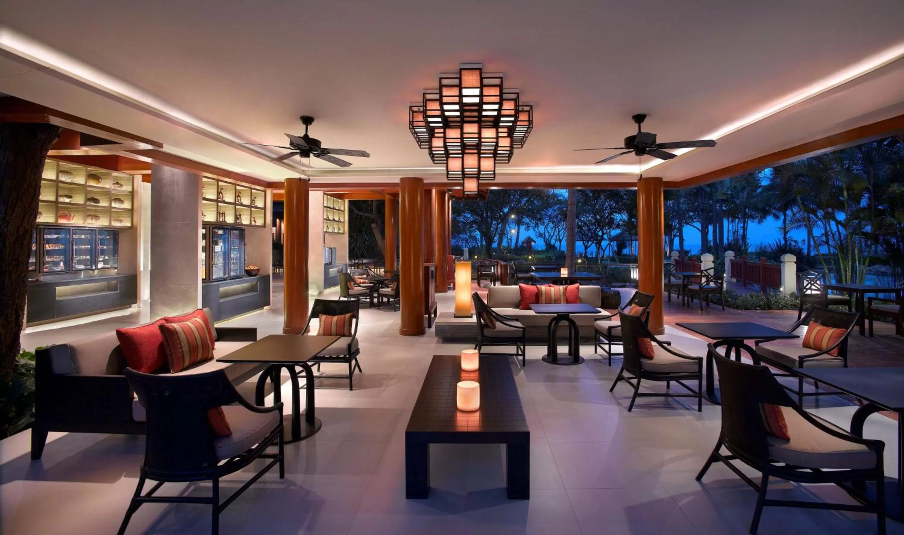 Lounge or bar in Hyatt Regency Hua Hin