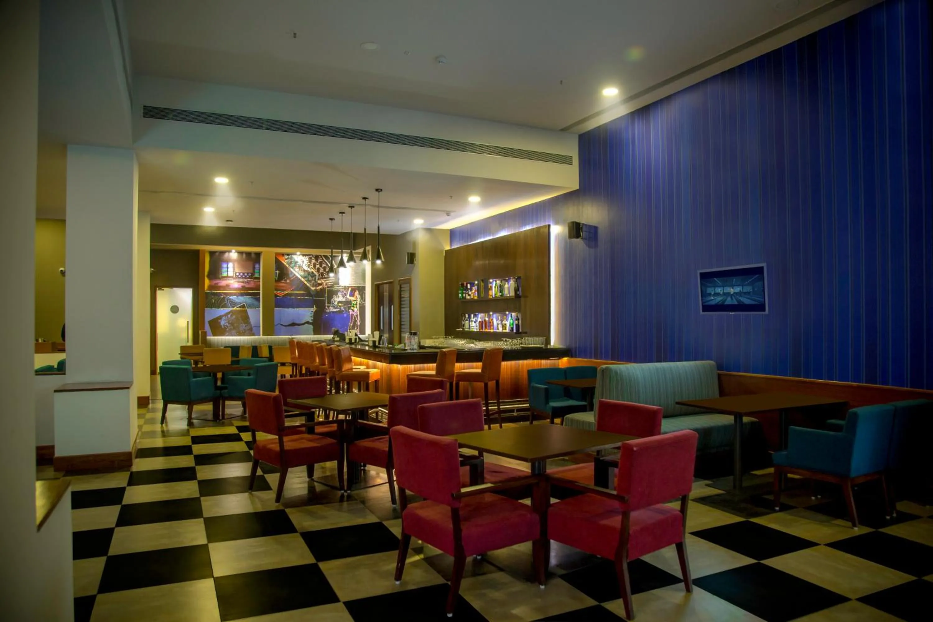 Food and drinks in Kalyan Grand - a business hotel