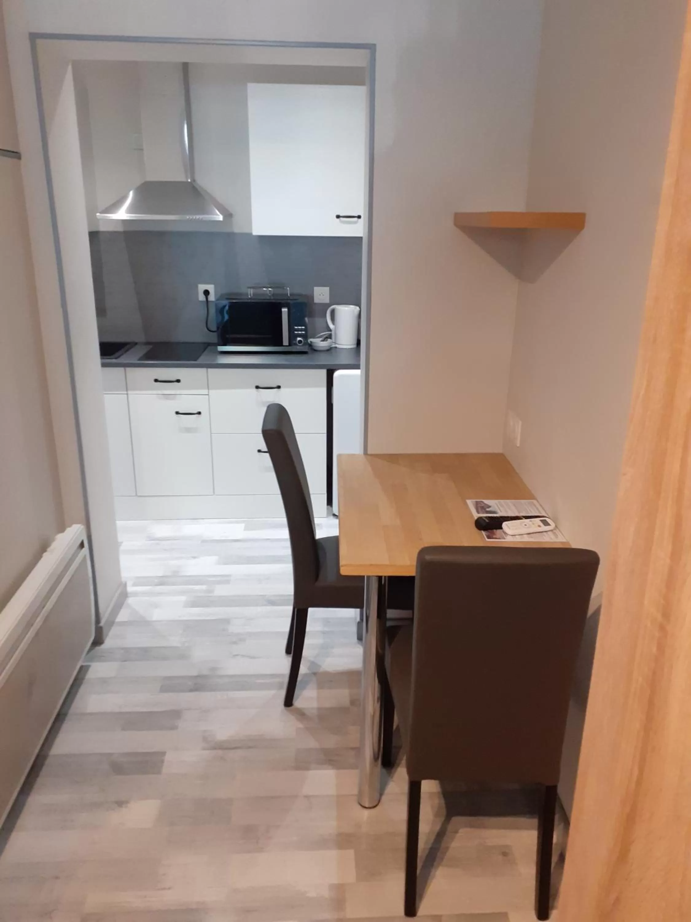 Kitchen or kitchenette, Kitchen/Kitchenette in Les appartements du Saint Hubert