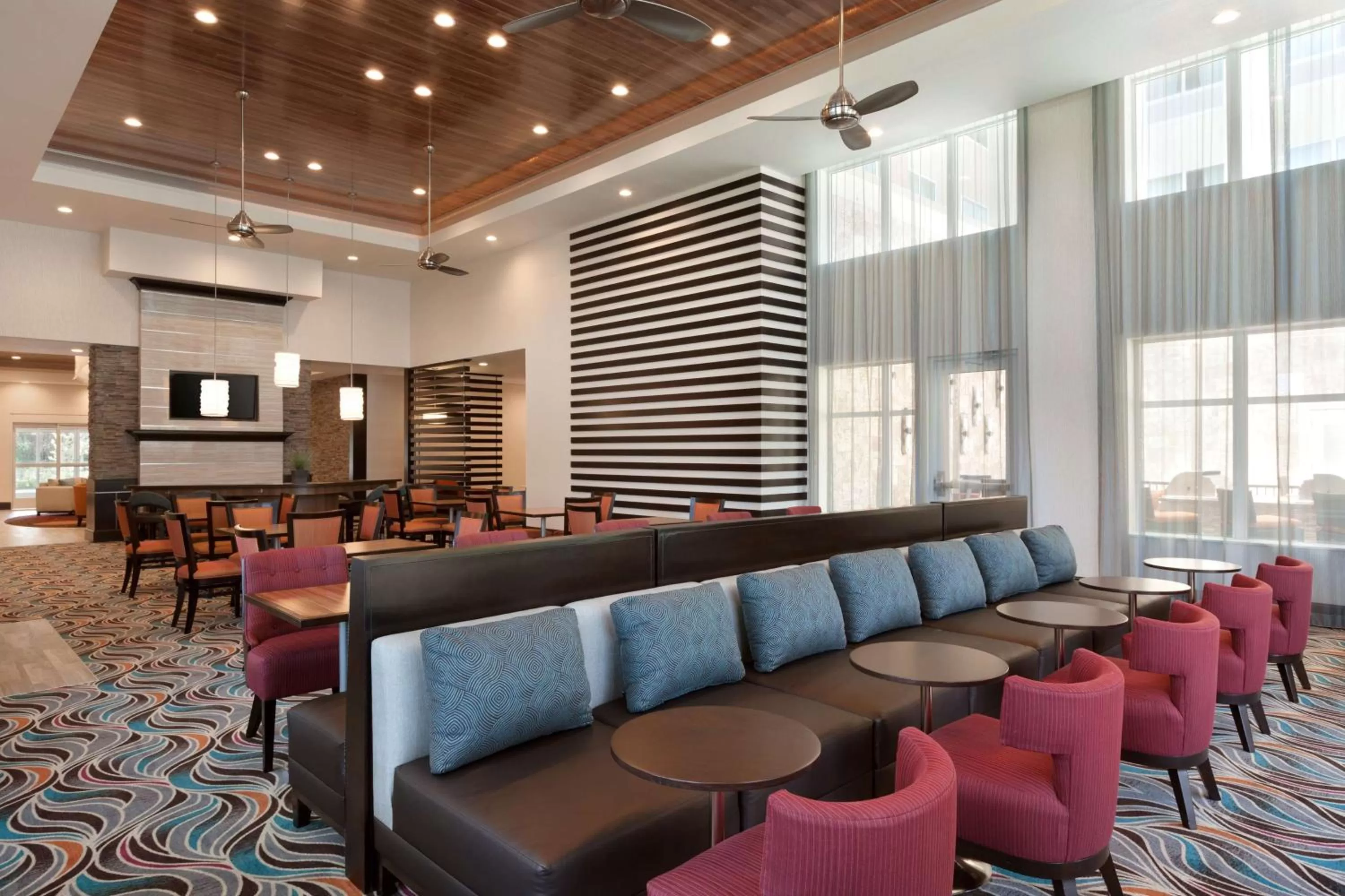 Dining area in Homewood Suites by Hilton North Houston/Spring