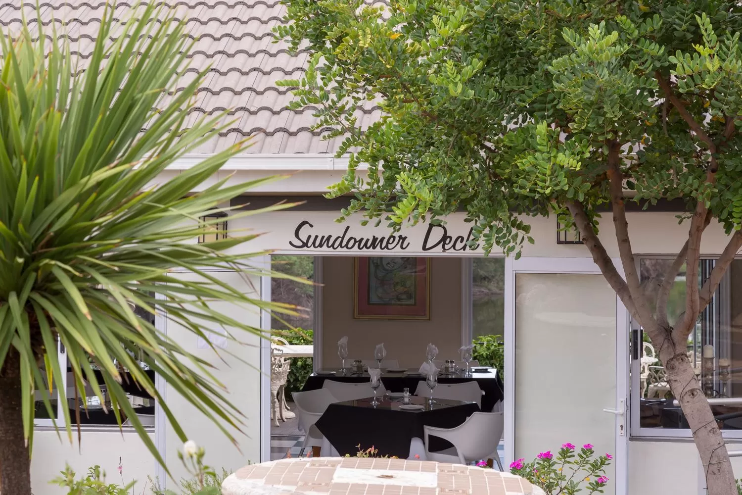 Restaurant/places to eat in Bri-Shel Manor B&B