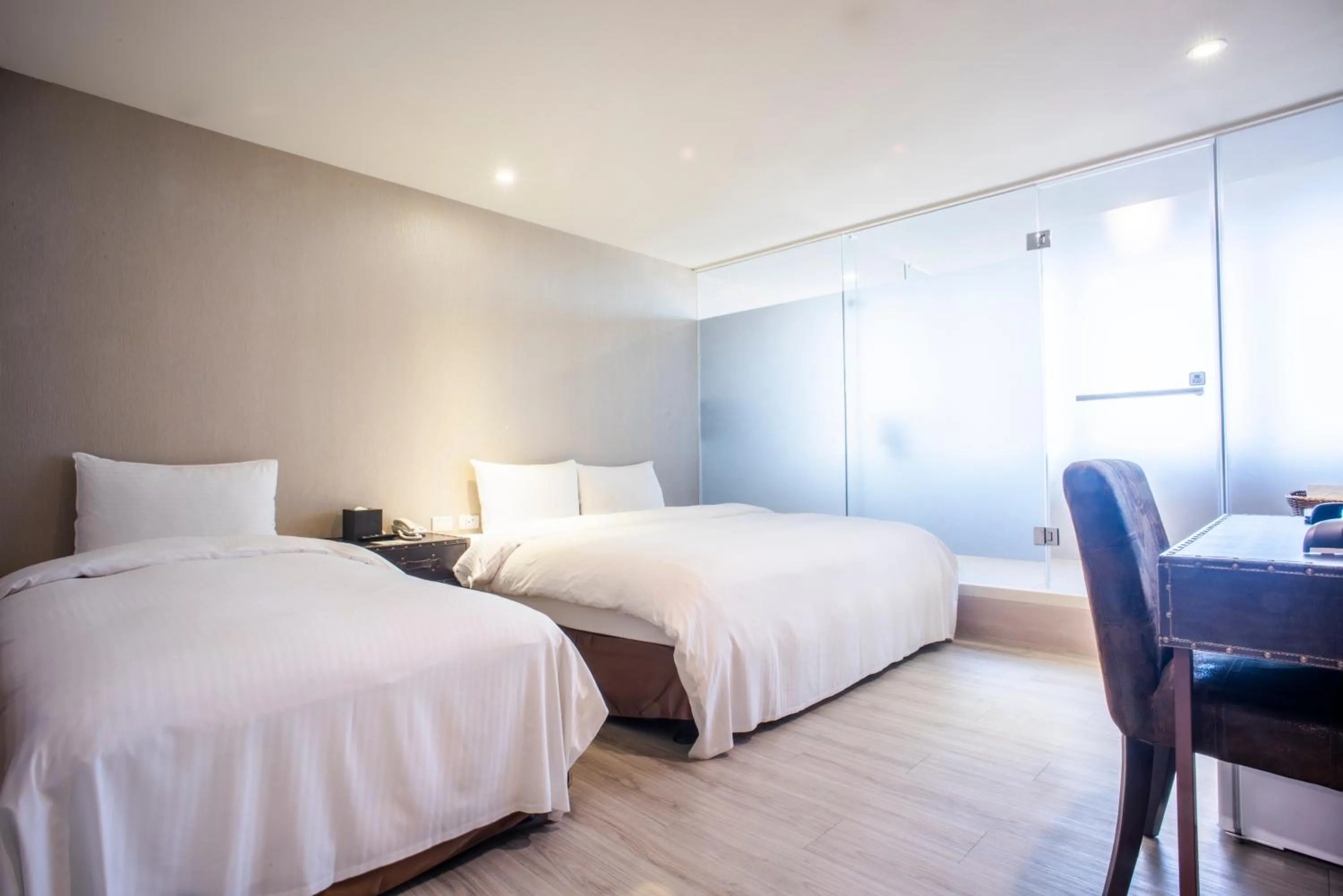 Triple Room with City View in XinsheHotel - Chungli