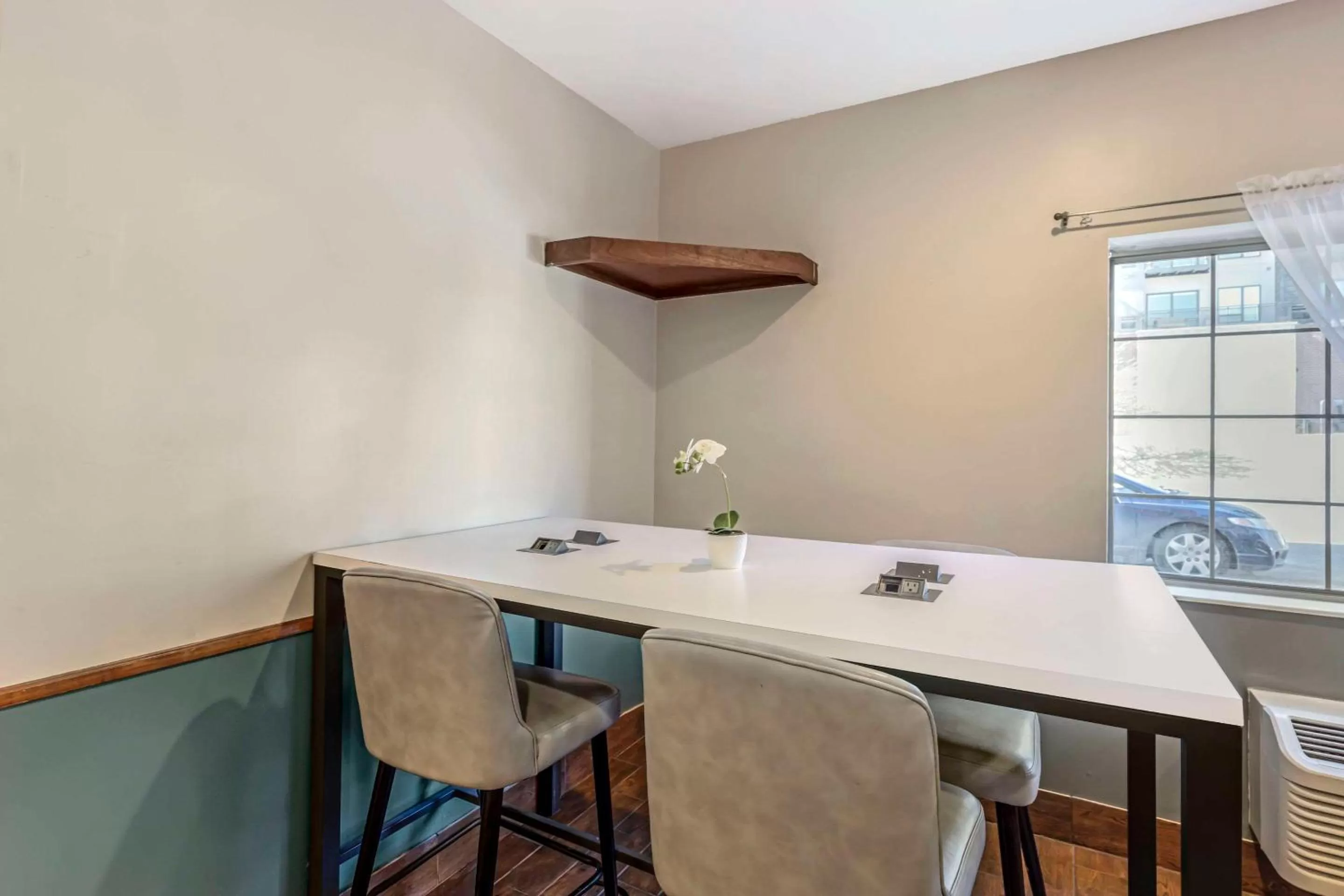 Breakfast in Quality Inn Denver Tech Center