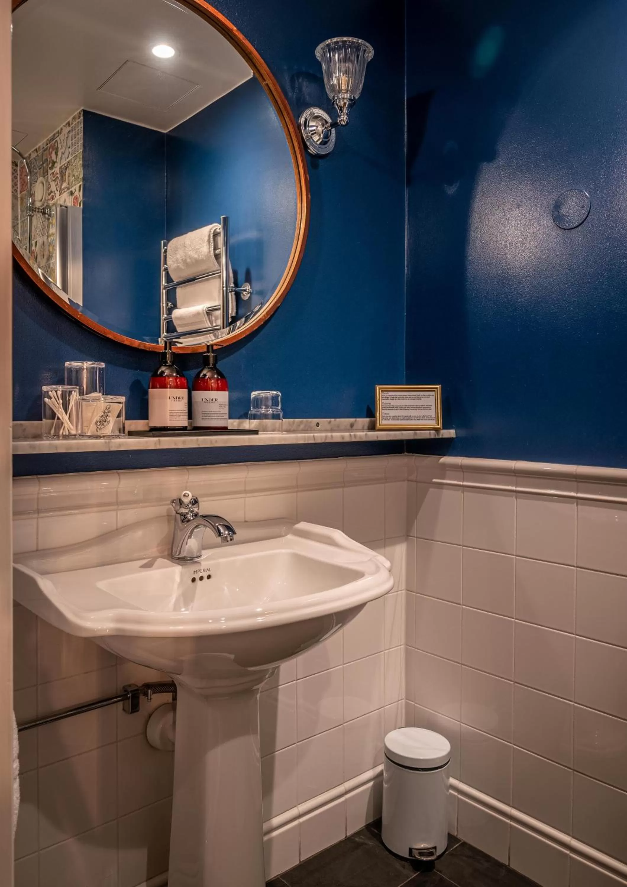 Bathroom in Victory Hotel