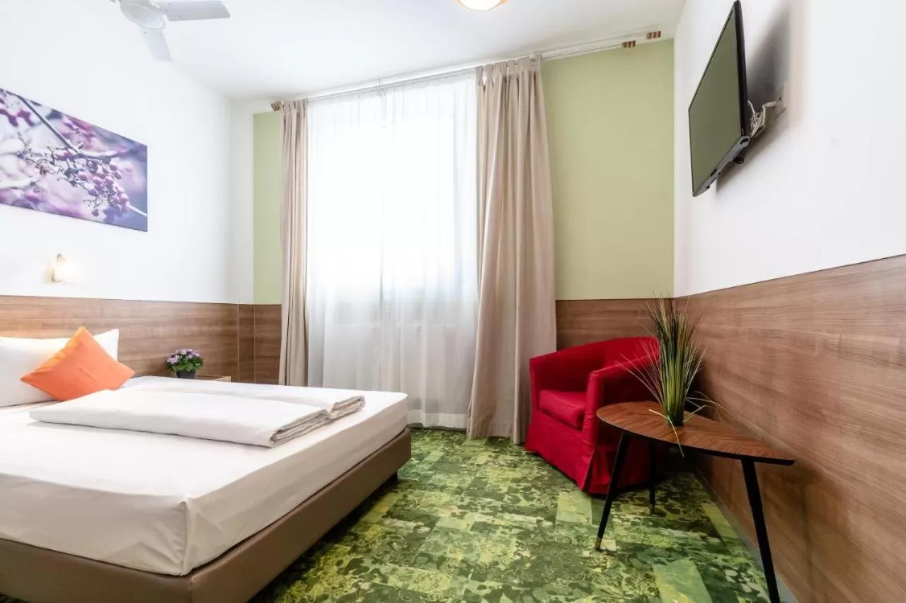 Bed in 24seven Apartments - Self Check-IN