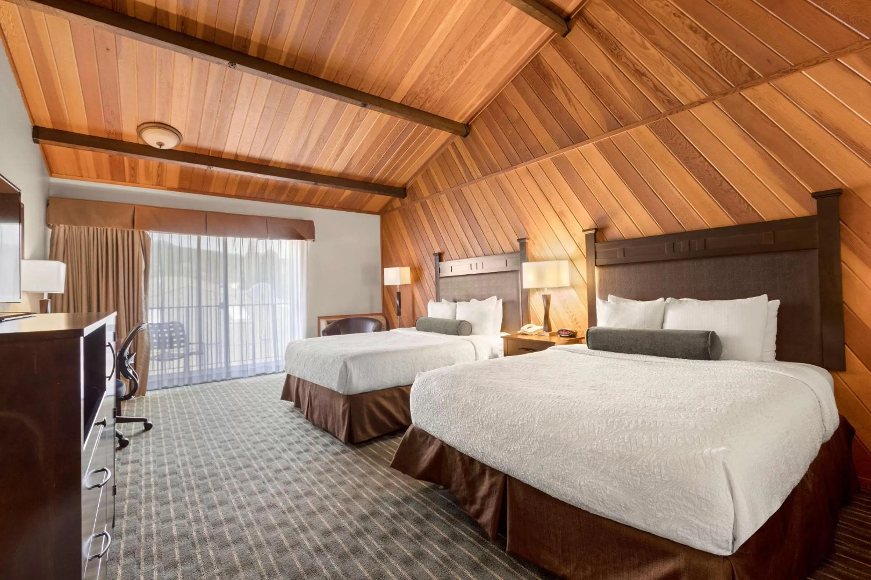 Bedroom, Bed in Best Western Plus Tree House