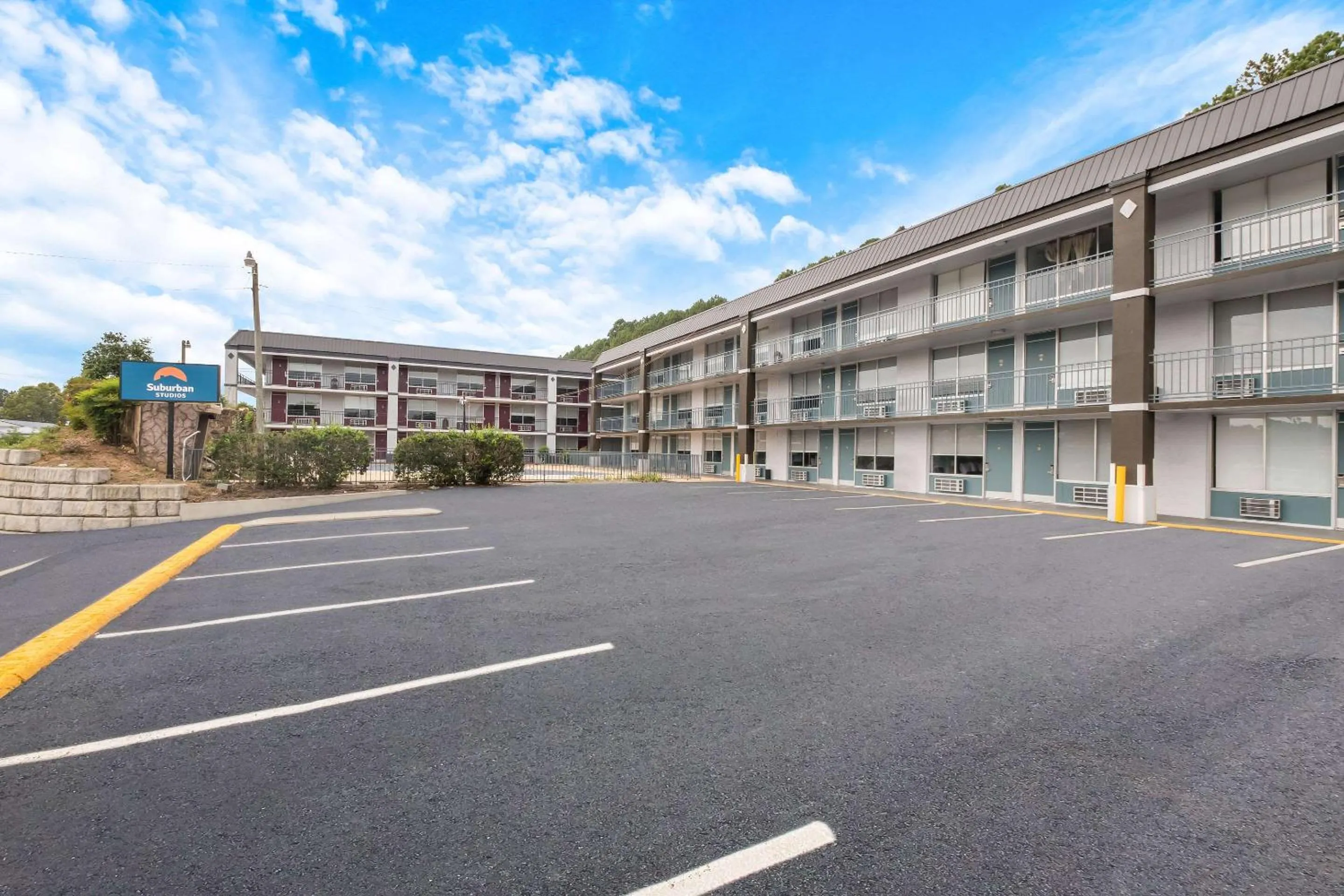 Property building in Suburban Studios Cleveland Central