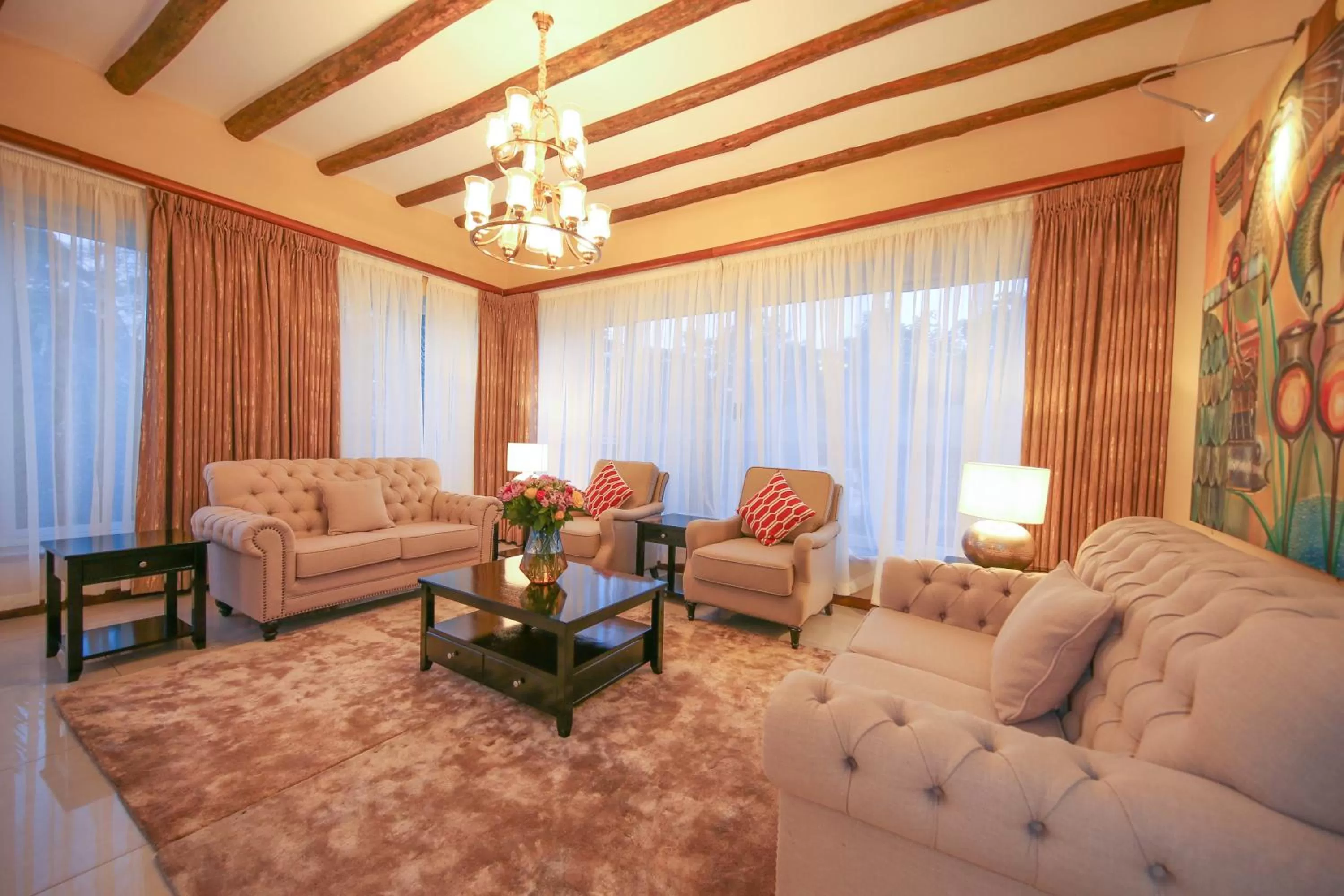 Communal lounge/ TV room, Seating Area in No.5 Boutique Hotel