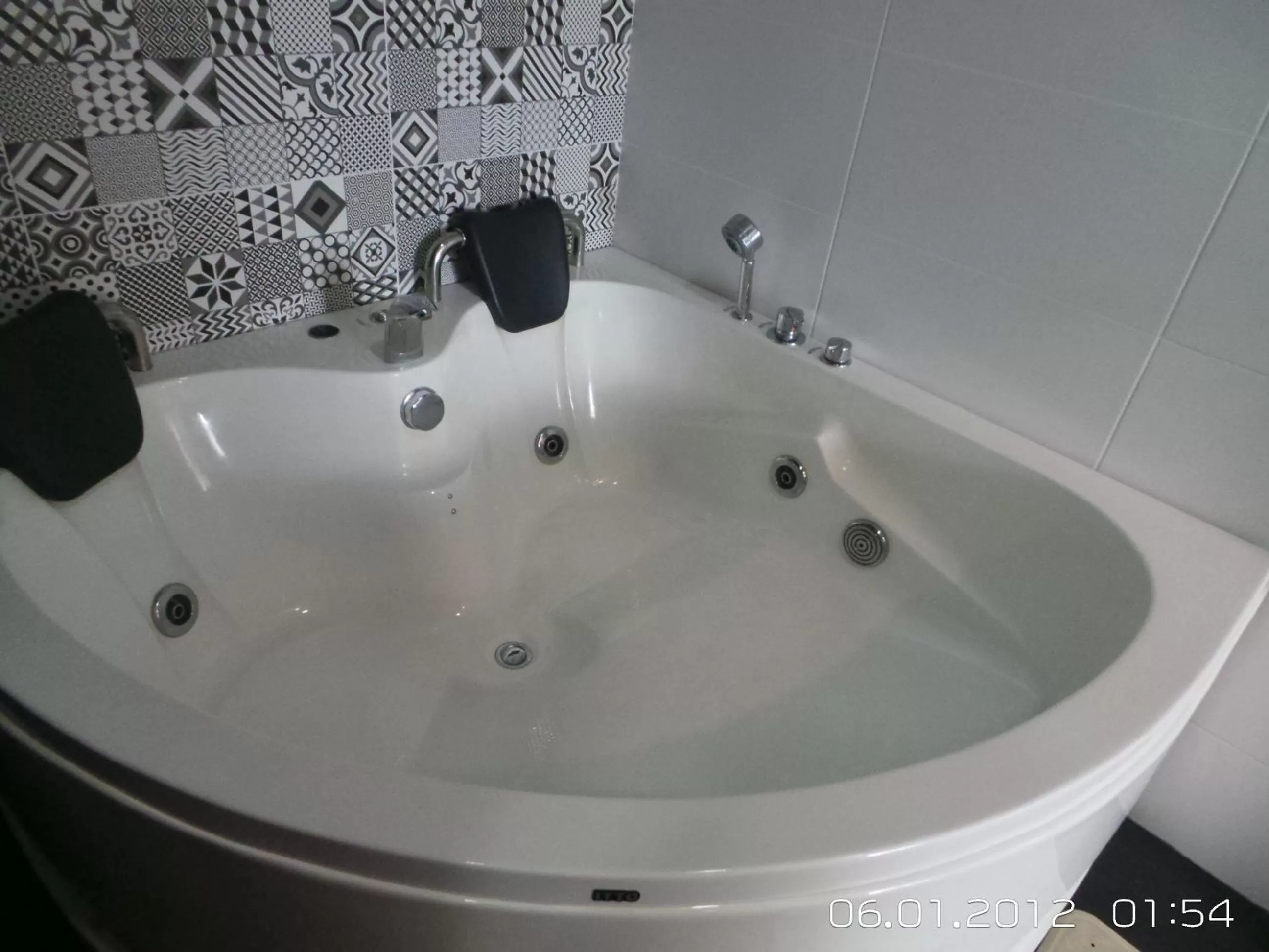 Bath in We Hotel Langkawi