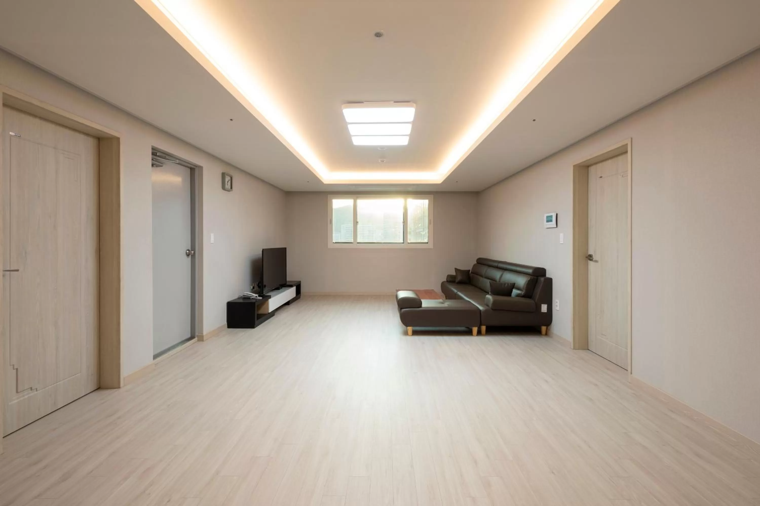 Seomyeon Brown-dot hotel Gold