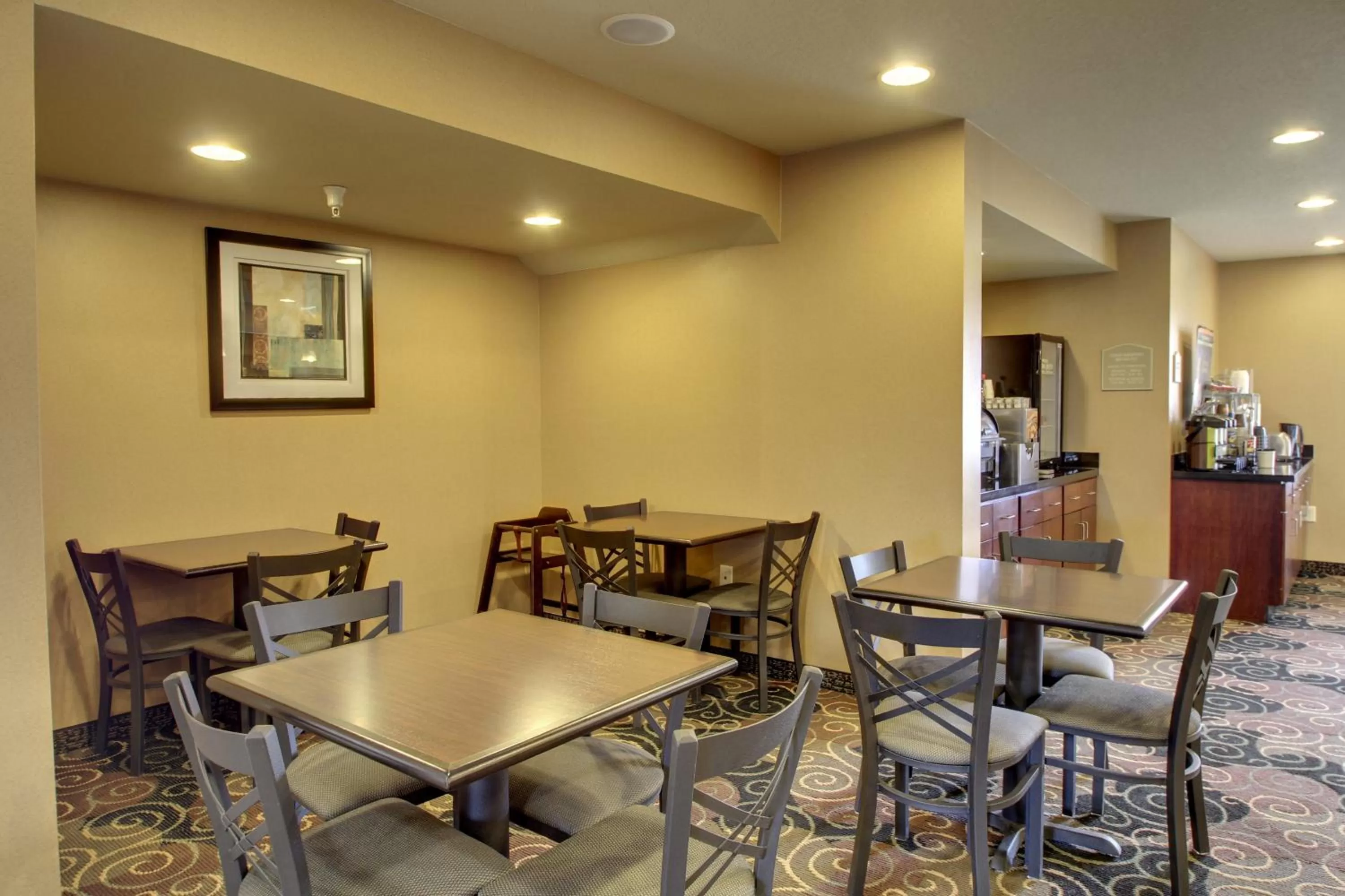 Property building in Cobblestone Inn & Suites - Hartington