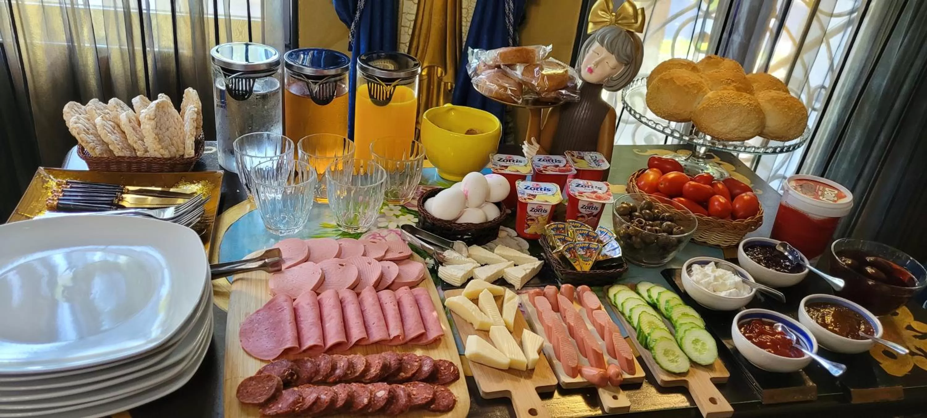 Food and drinks in Hotel Villa Fernando Tirana