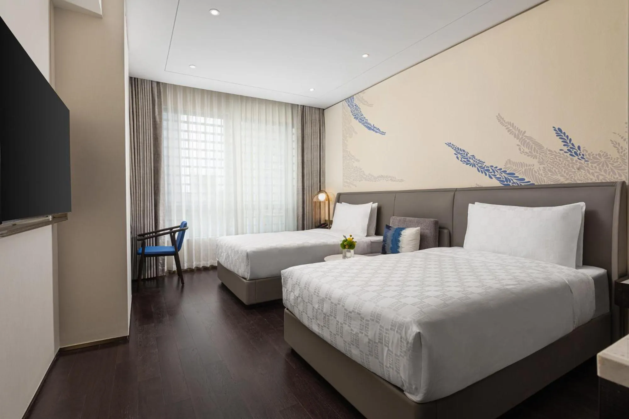 Bed in HUALUXE Shanghai Changfeng Park by IHG