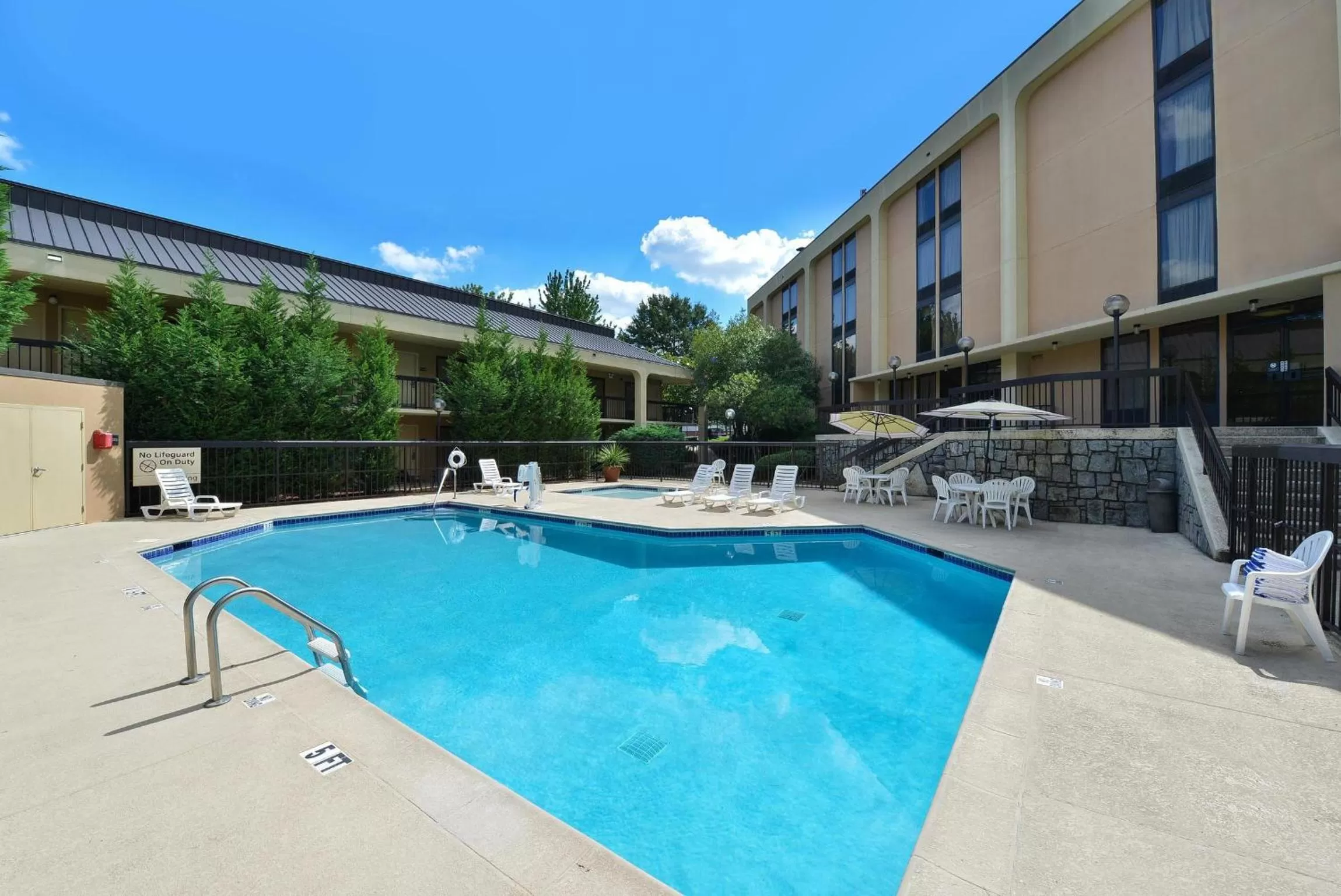 Property building in Wyndham Garden Marietta Atlanta North