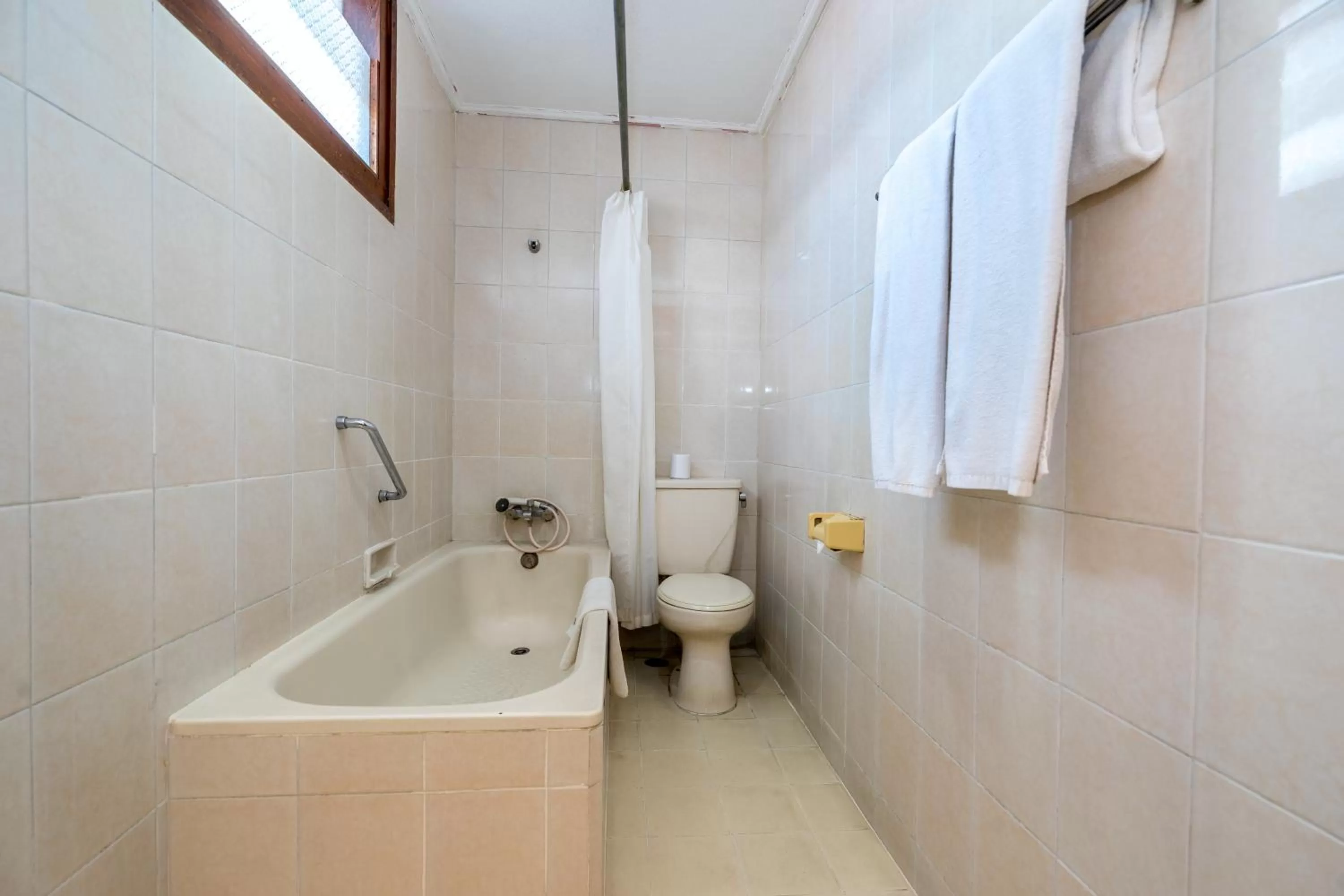 Bathroom in Inna Bali Heritage Hotel