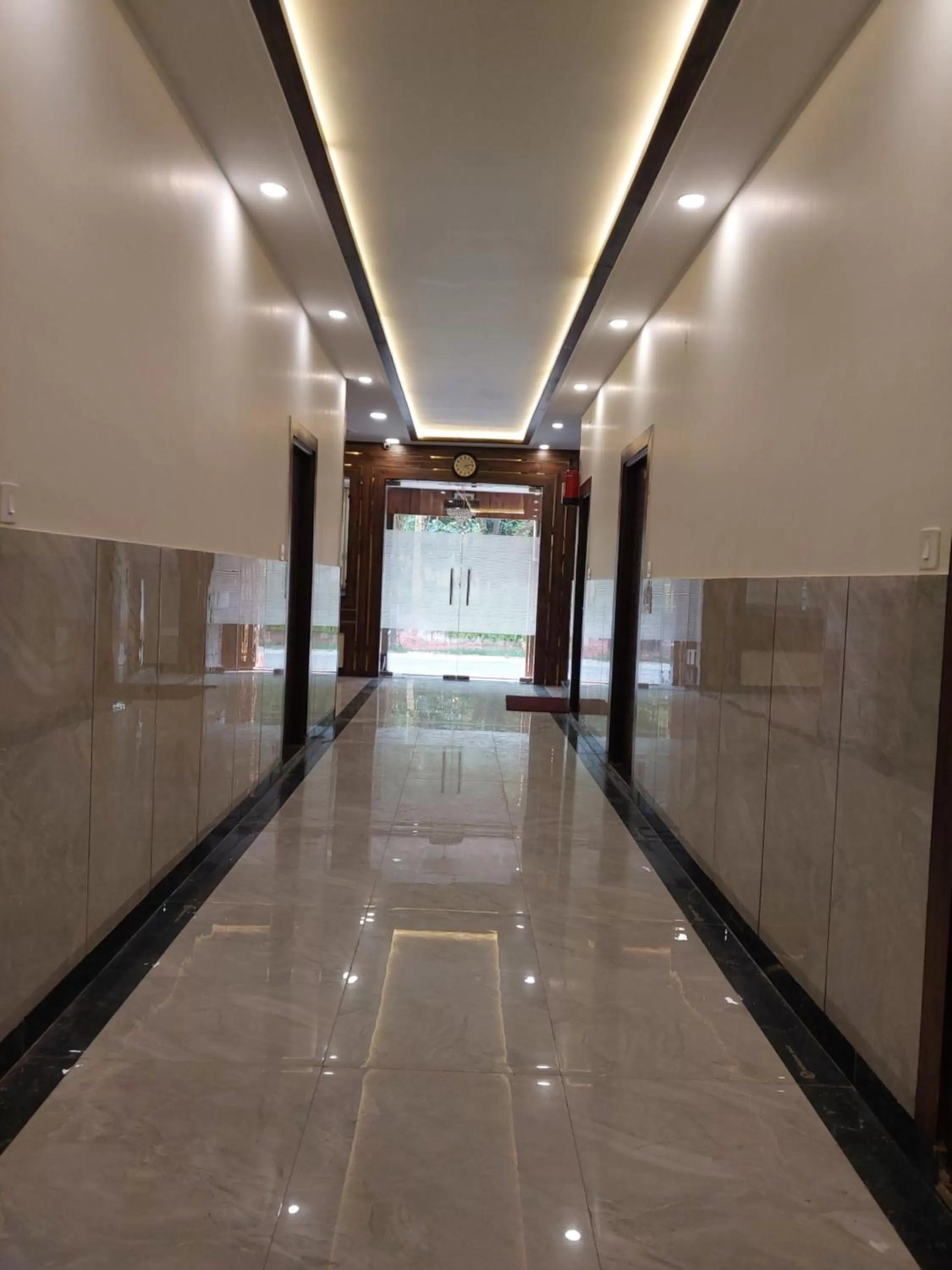 Property building in Taj Nice Point Manage by Taj Sunrise Group