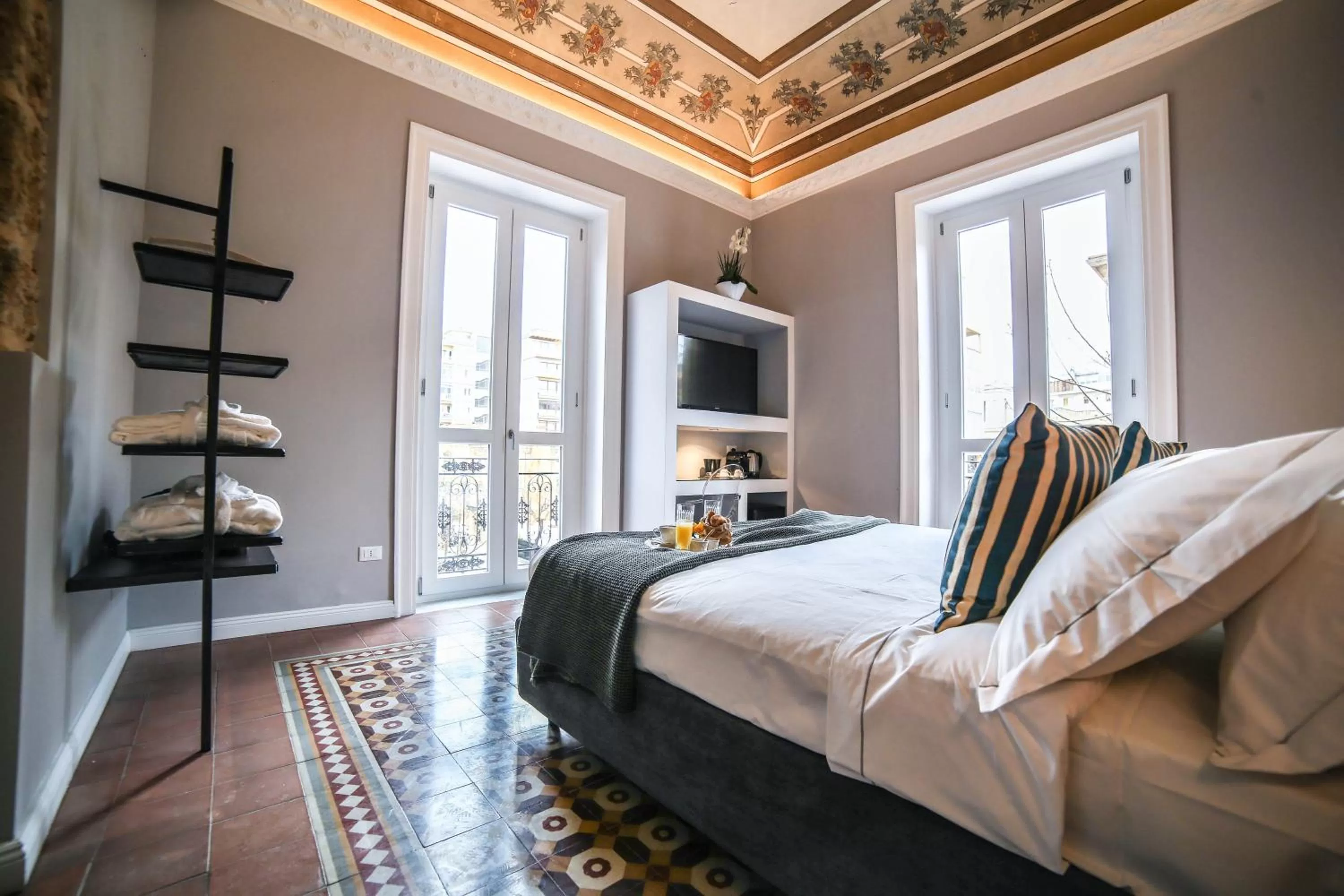 Photo of the whole room, Bed in Family Affair Luxury Rooms&Suites