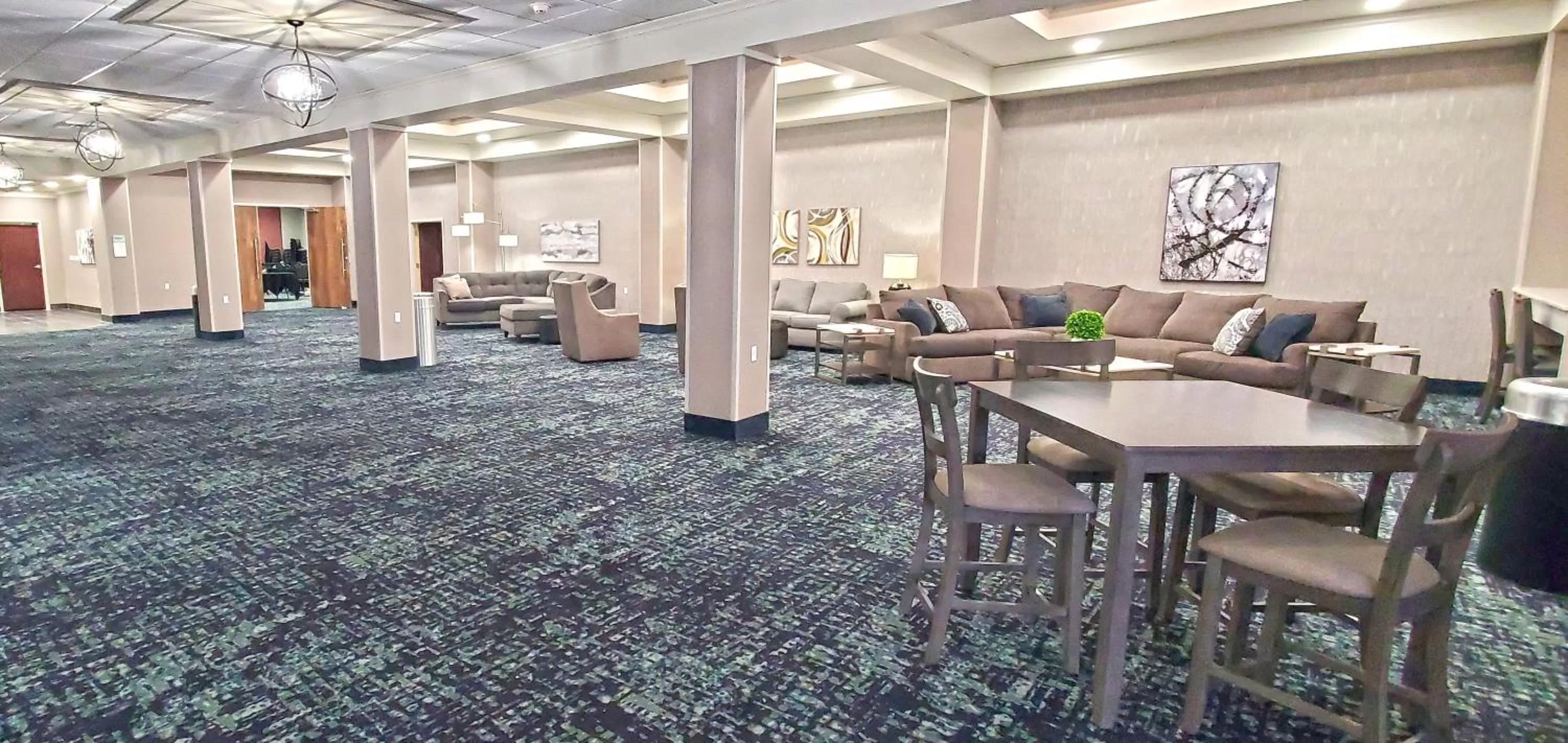 Meeting/conference room in Holiday Inn Kearney by IHG