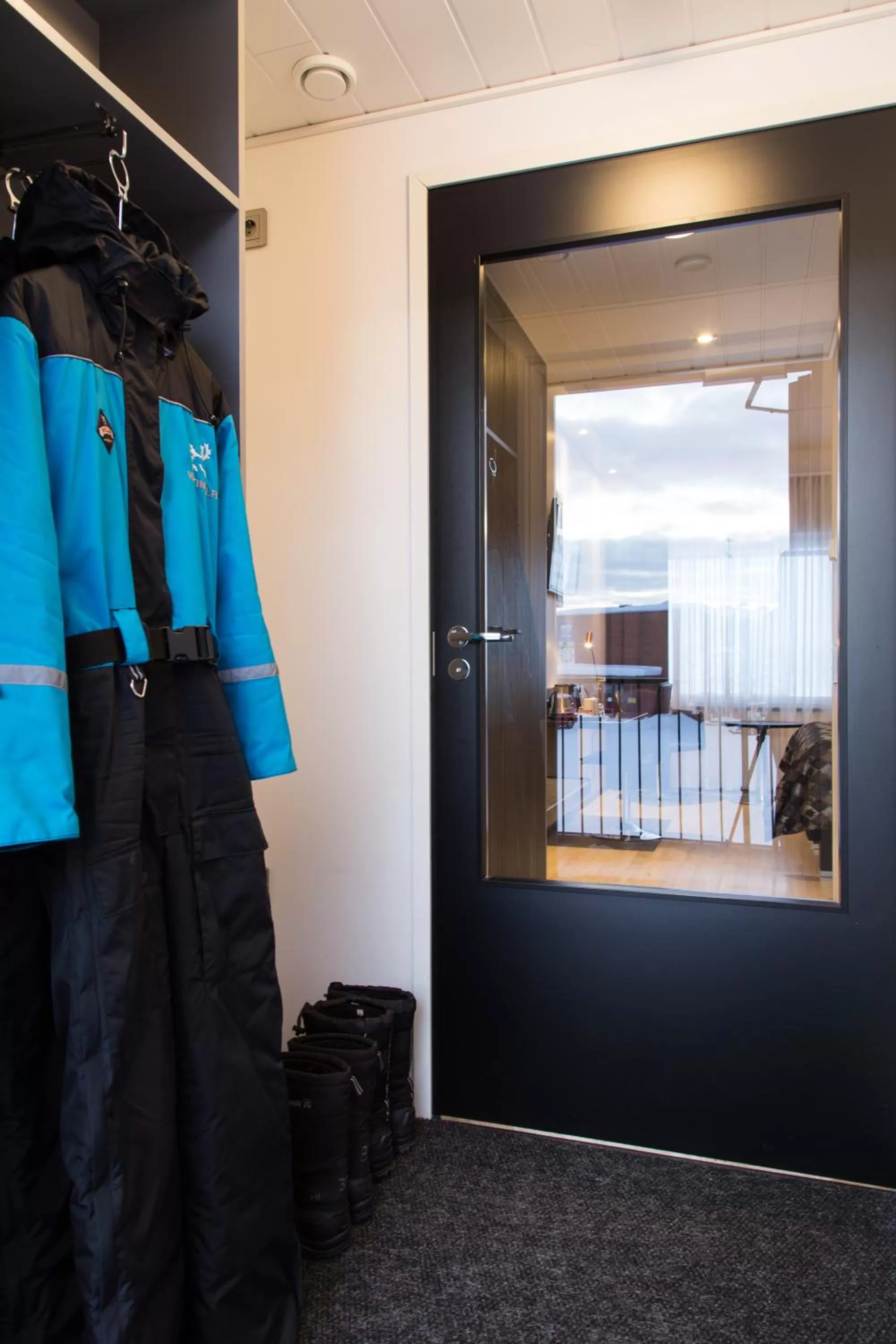 Superior Twin Room with Sauna with Lake or Forest View in Hotel Inari