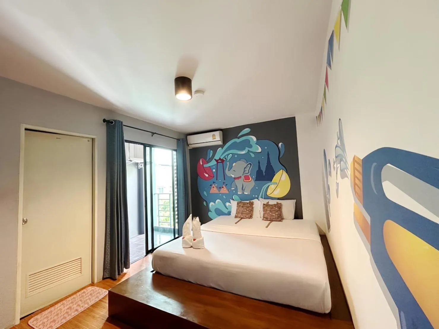 Bed in Hide Bangkok Hostel