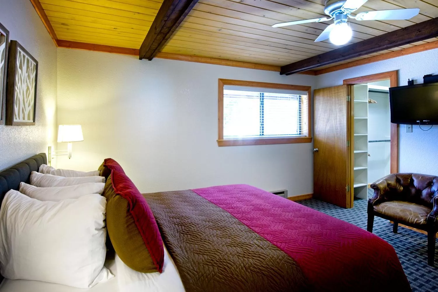 Bed in Sitzmark Sports Lodge