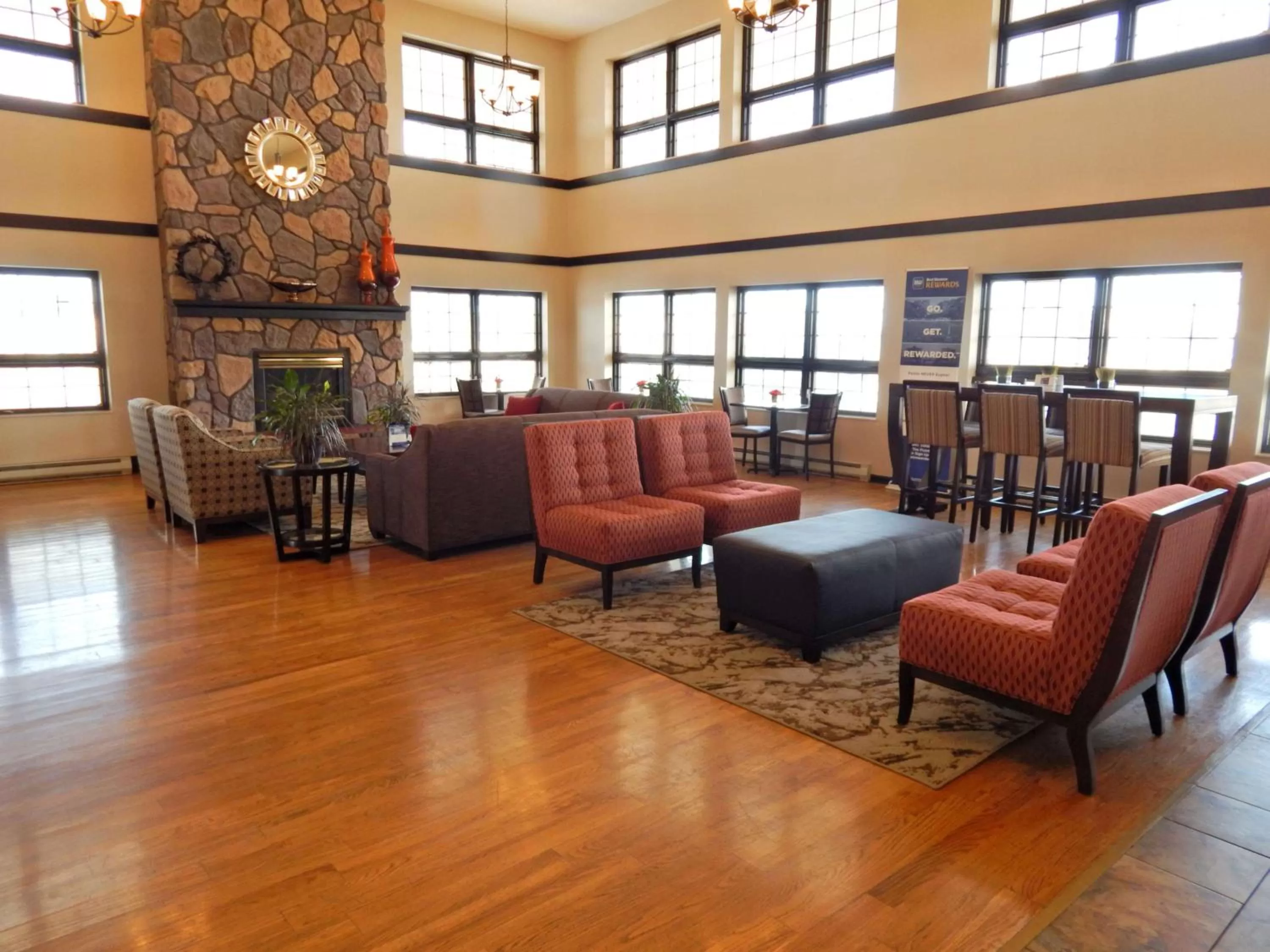 Lobby or reception in Best Western Sault Ste. Marie