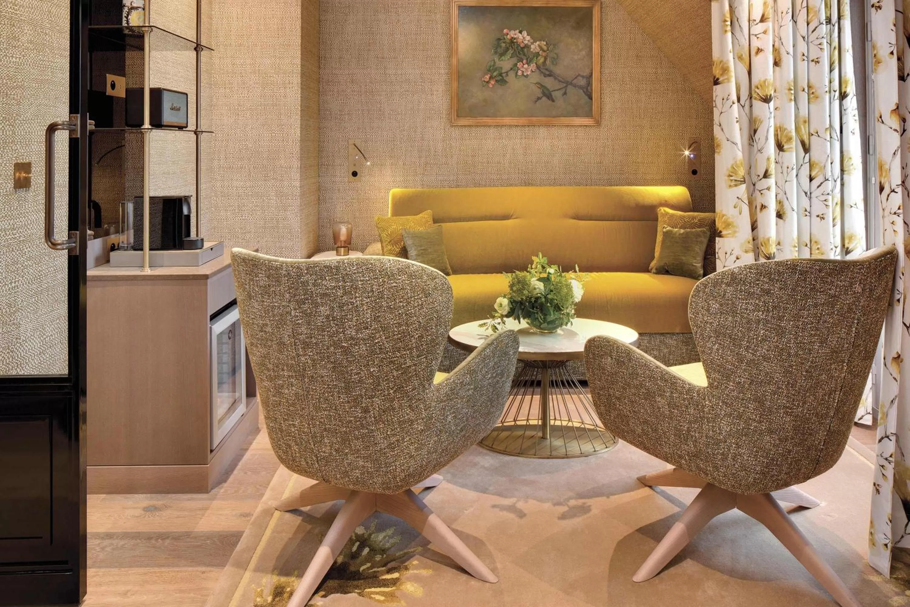 Bedroom in La Demeure Montaigne