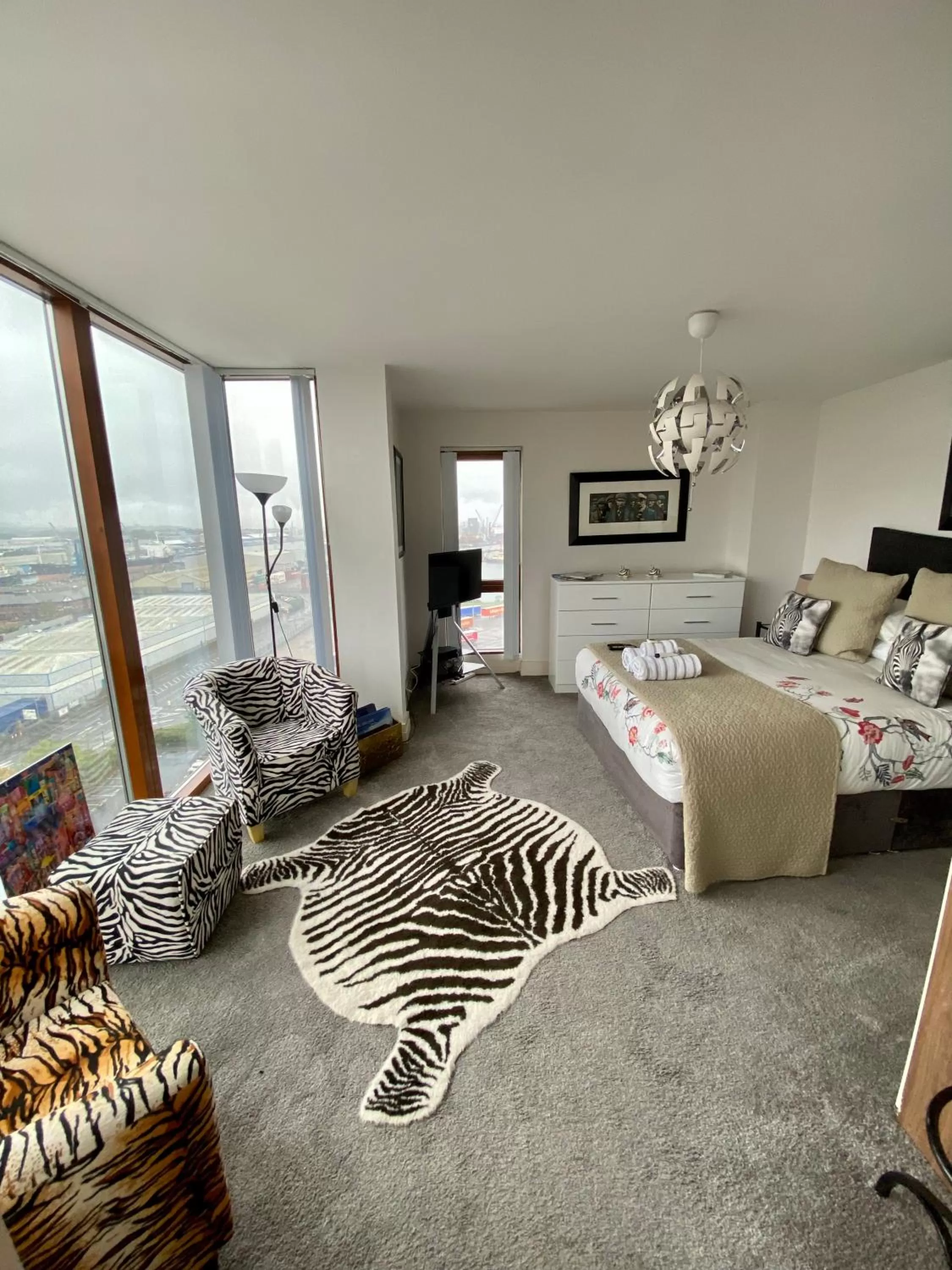 James Clow Bed & Breakfast