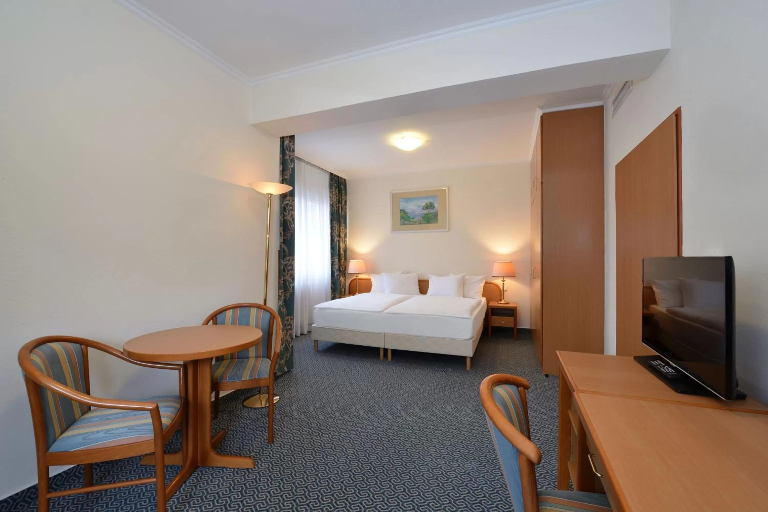 Photo of the whole room, Bed in Danubius Hotel Raba