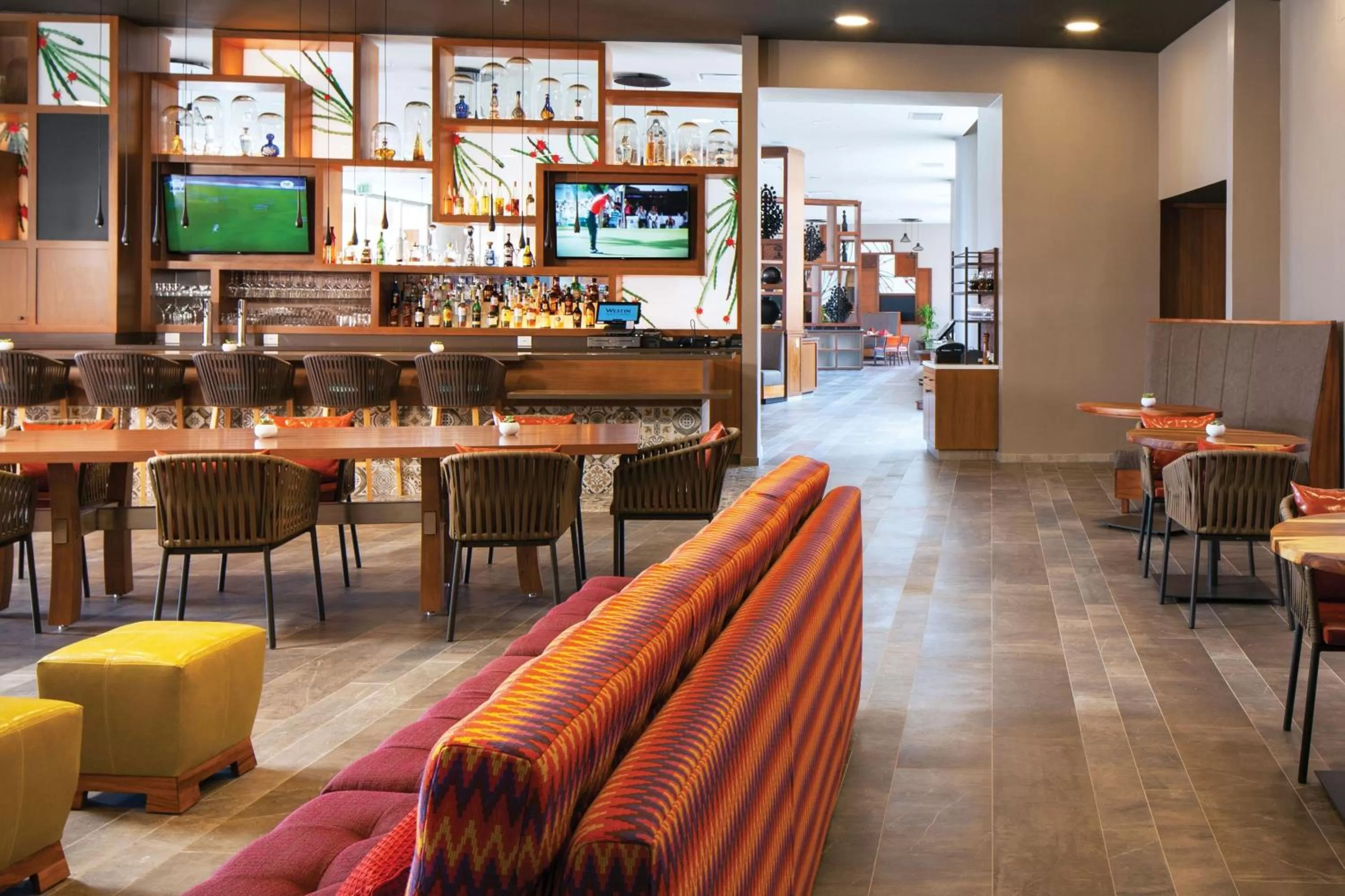 Lounge or bar in The Westin Los Cabos Resort Villas